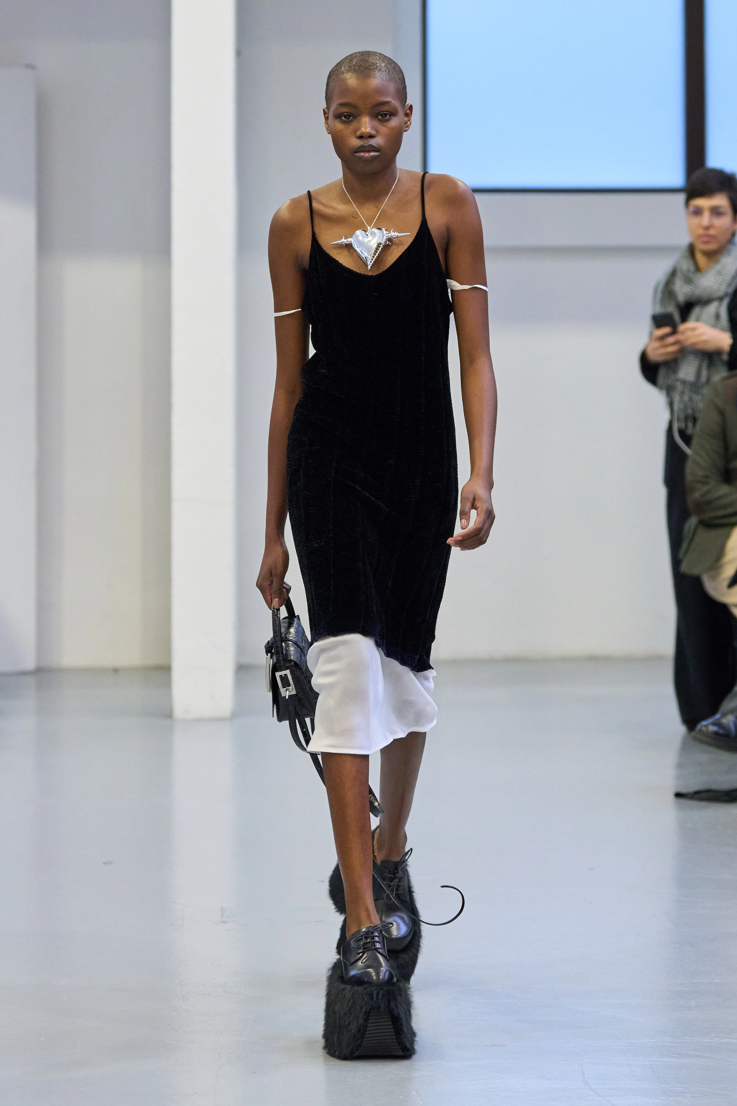 Миландағы ерлер сән апталығының үздік топтамалары