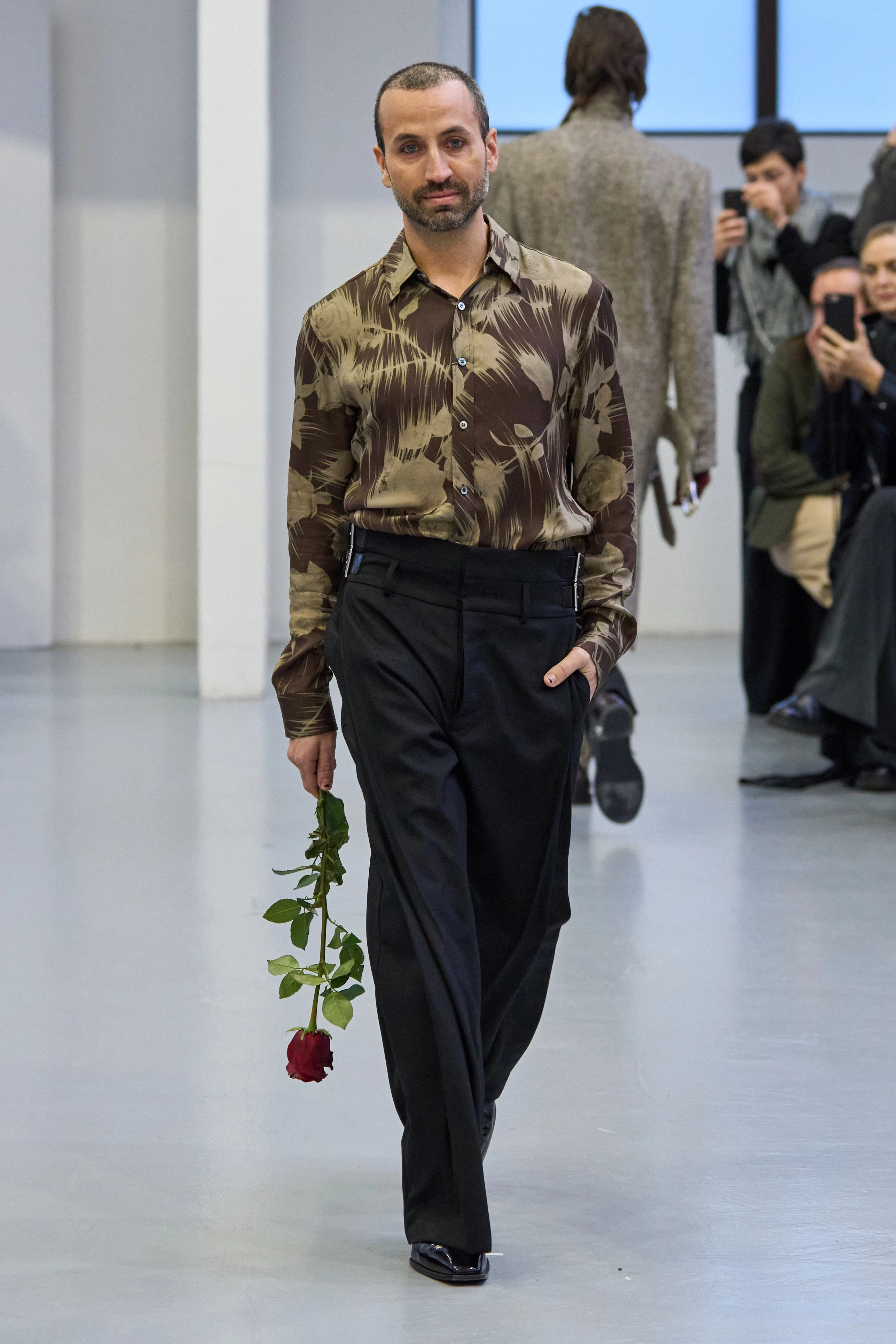 Миландағы ерлер сән апталығының үздік топтамалары