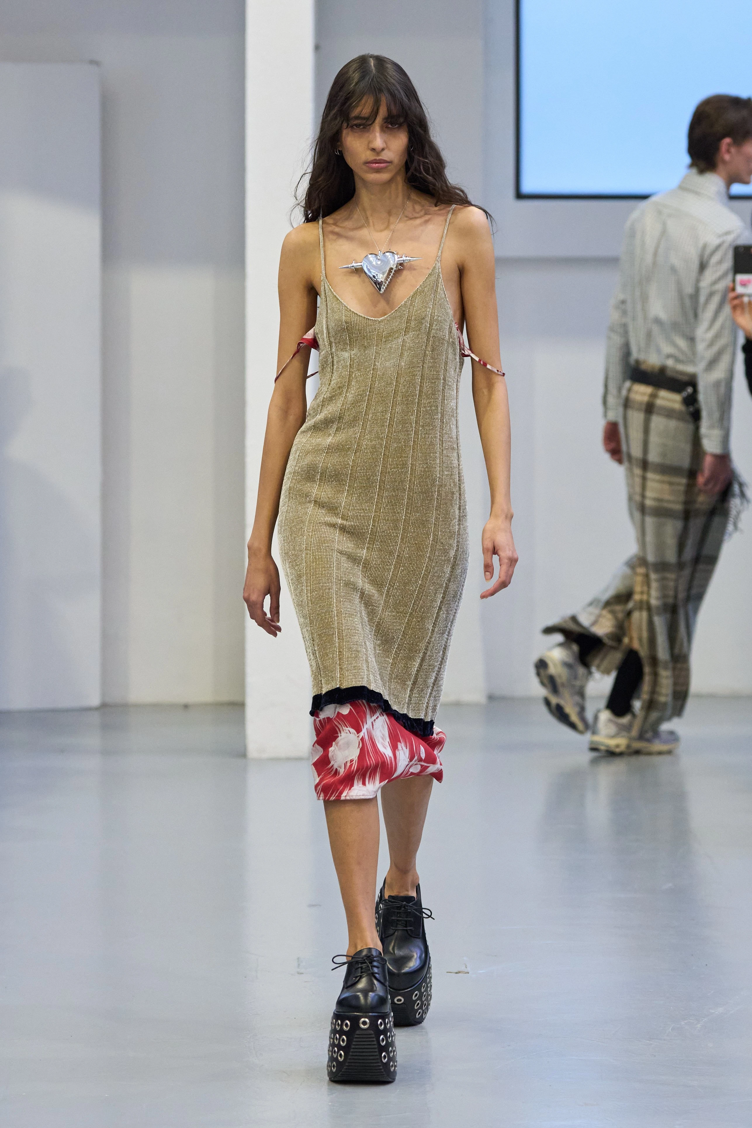 Миландағы ерлер сән апталығының үздік топтамалары