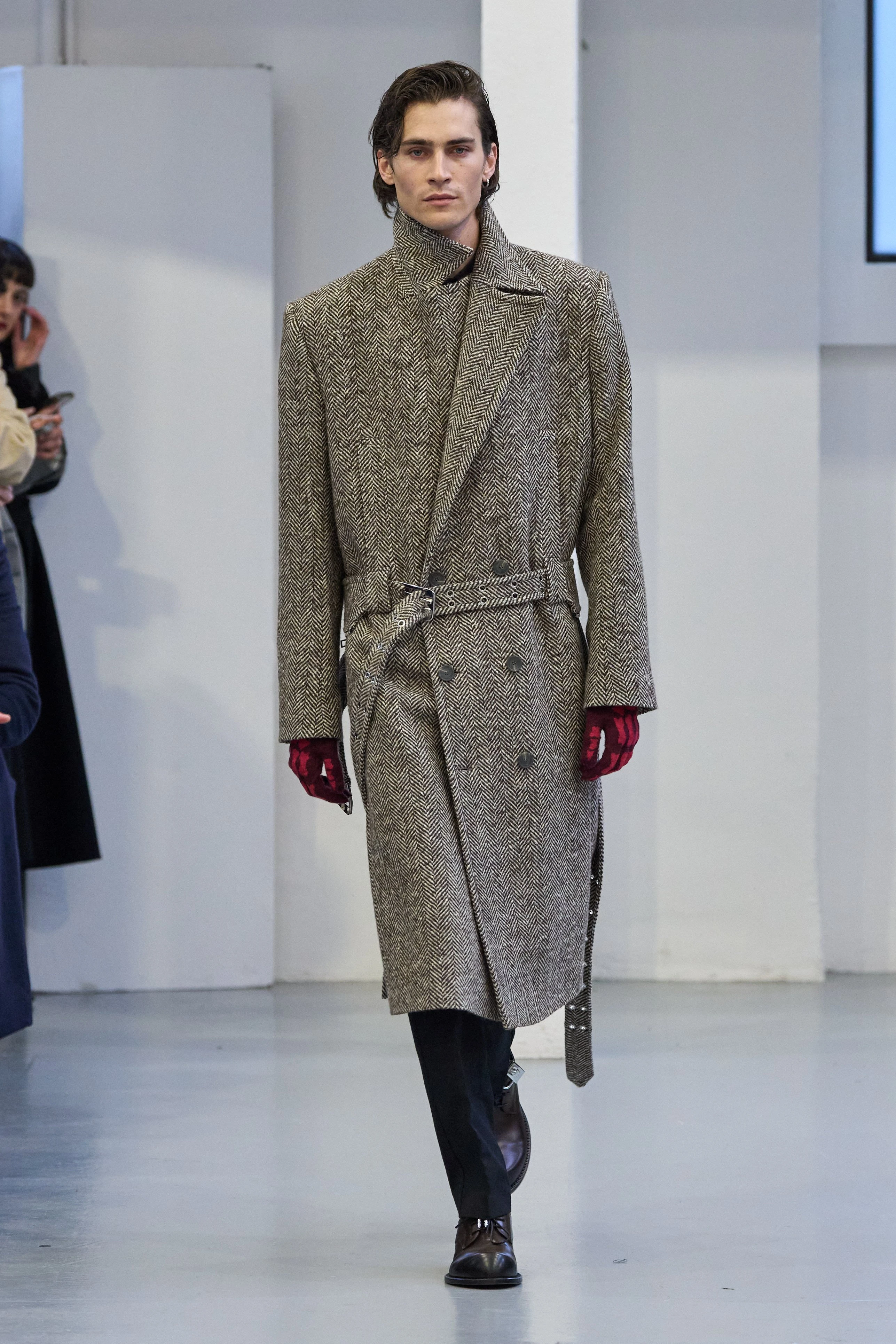 Миландағы ерлер сән апталығының үздік топтамалары