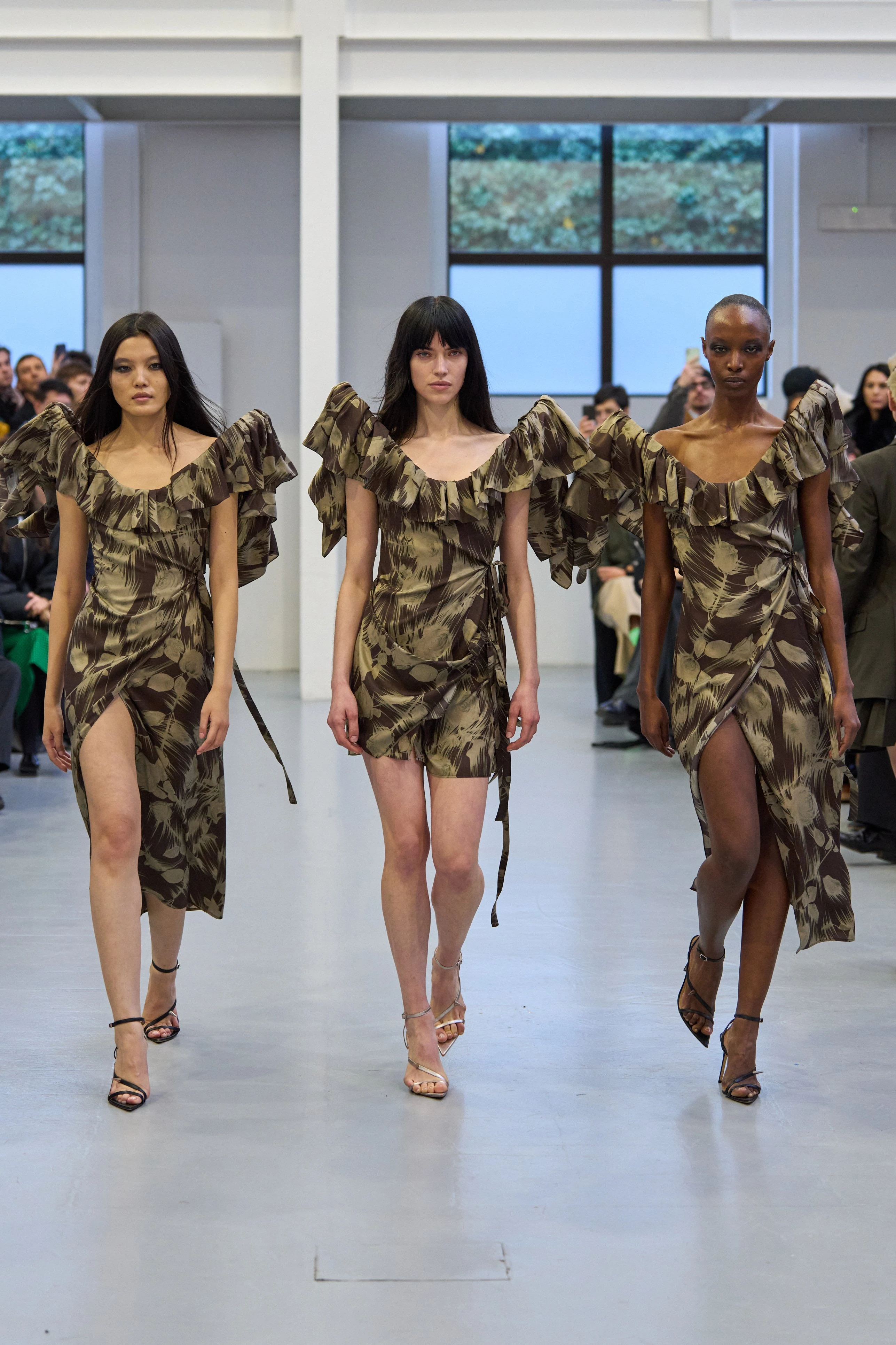 Миландағы ерлер сән апталығының үздік топтамалары