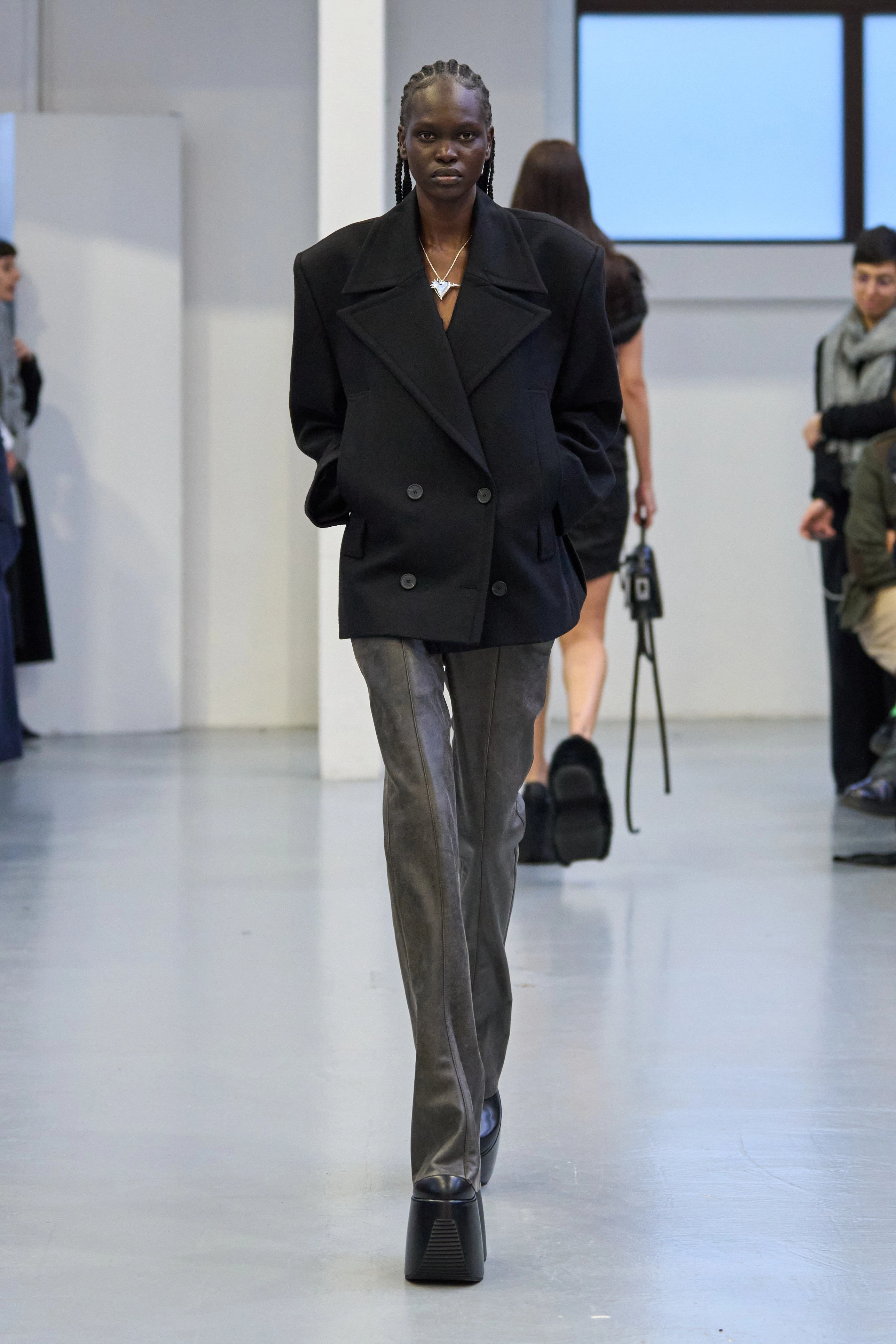 Миландағы ерлер сән апталығының үздік топтамалары