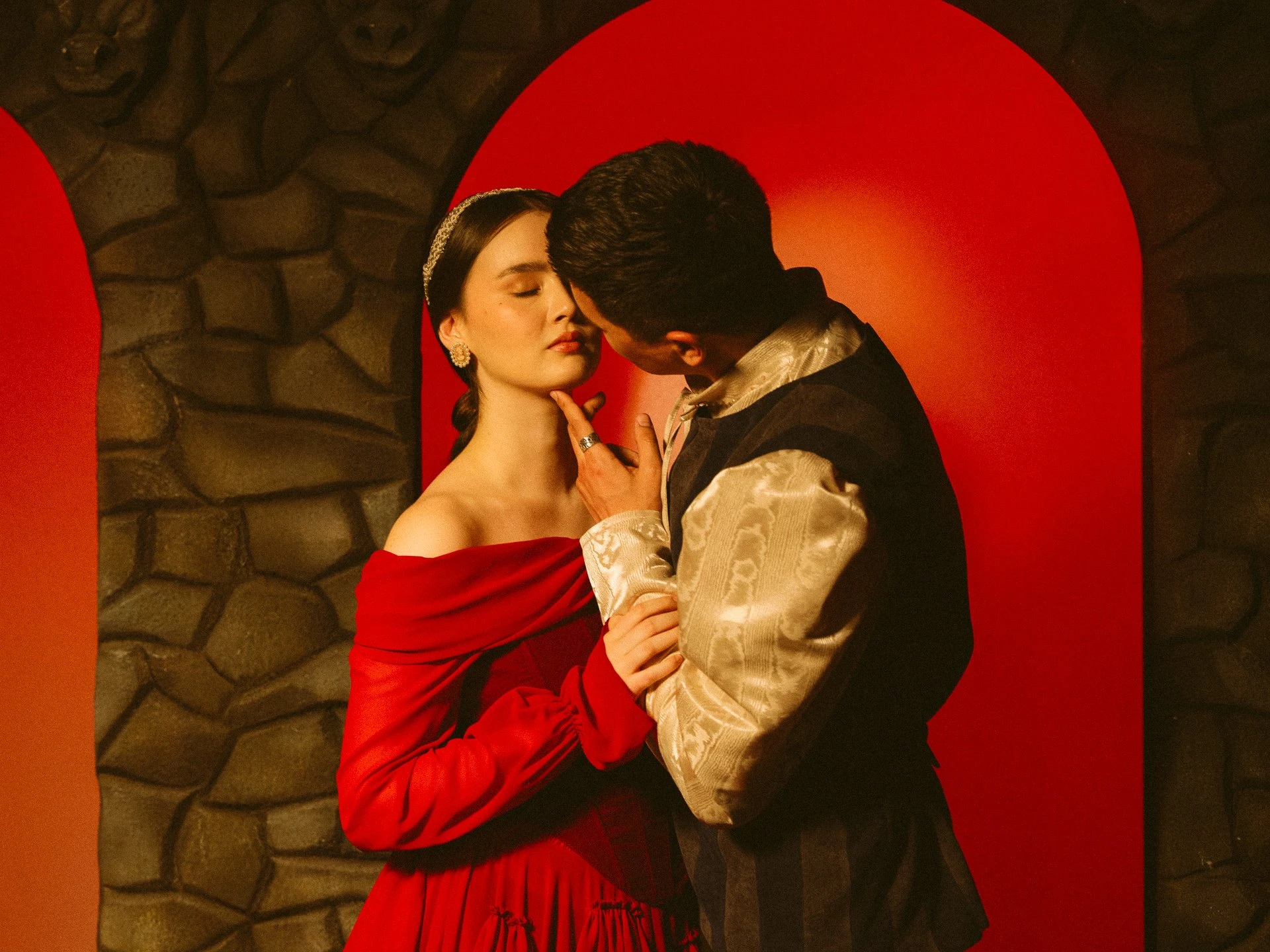 Ремейк пьесы «Ромео и Джульетта» с Данияром Алшиновым и Ажар Кунболат