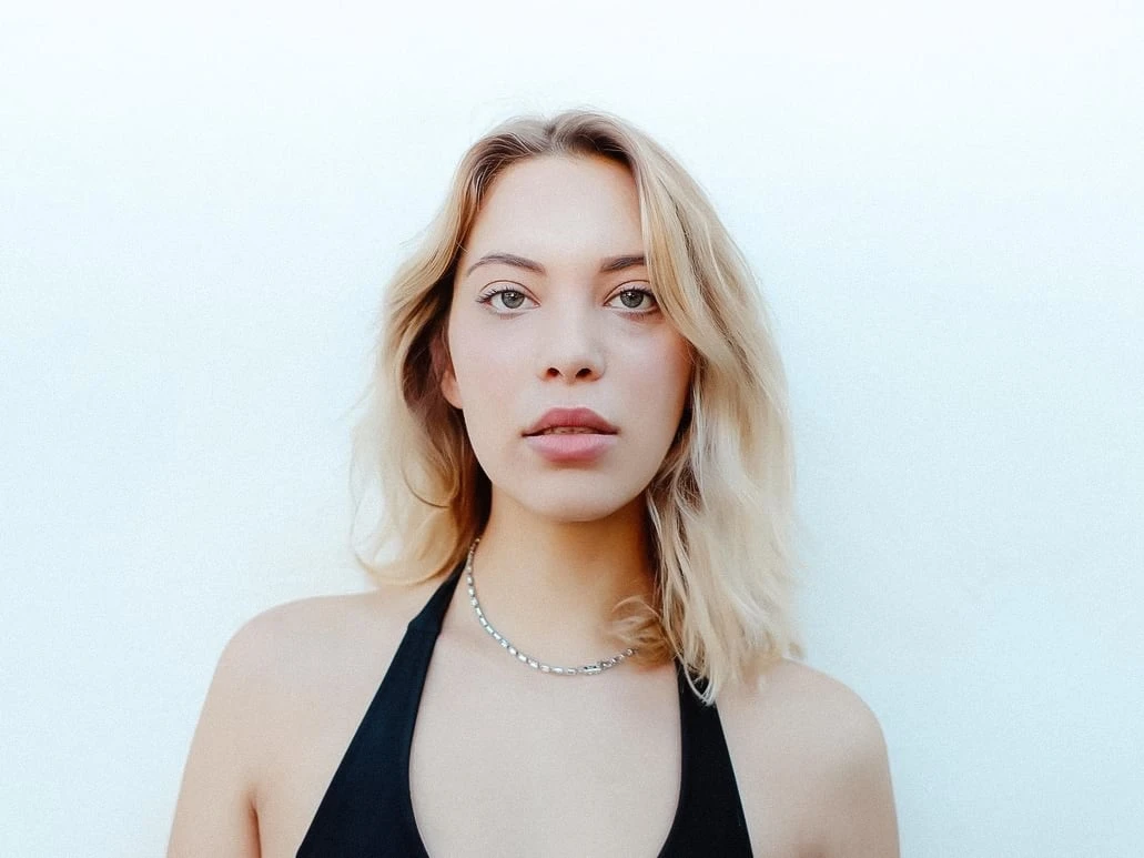 Jules Gambit | Instagram @julesgambit