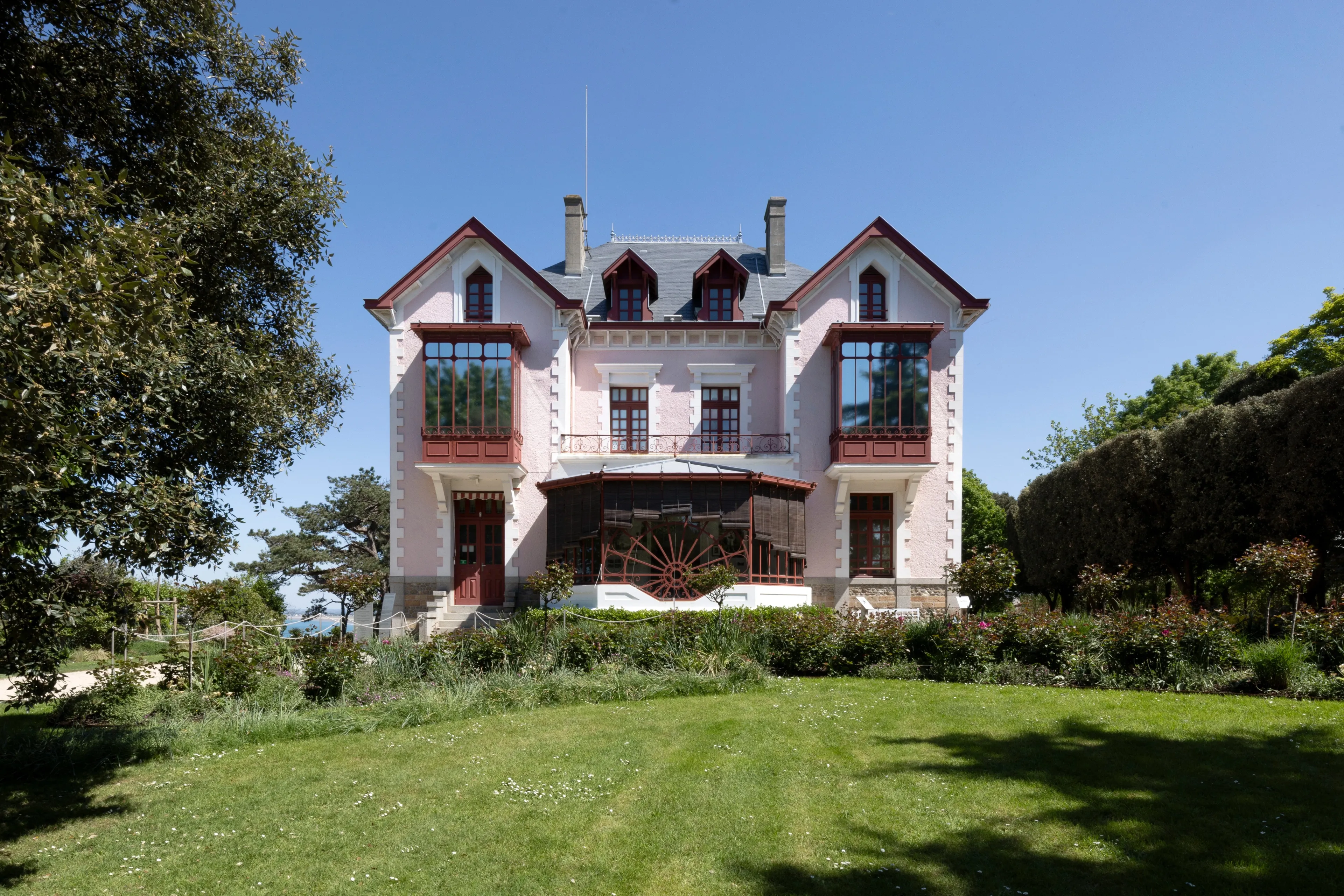 Сады, цветы и растения: выставка Dior, Jardins Enchanteurs