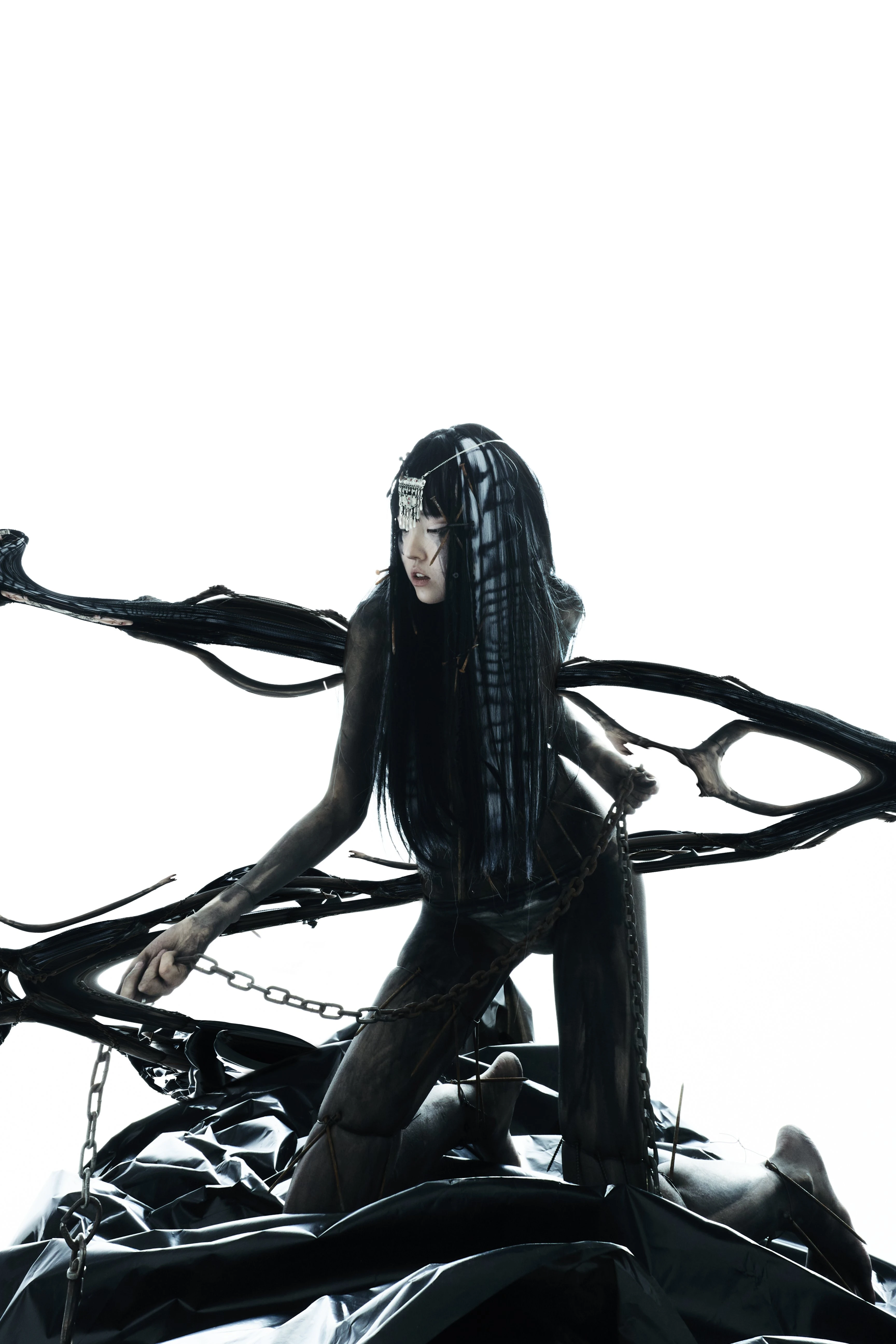 Tatler Lens: образы внутренних демонов