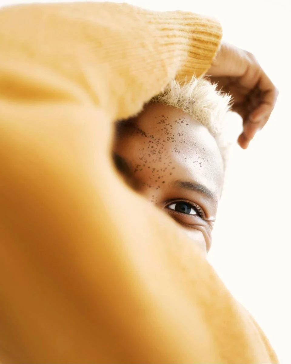 Бақытты, бірақ жасанды: Рик Диктің Benetton-ға арналған ЖИ-науқаны