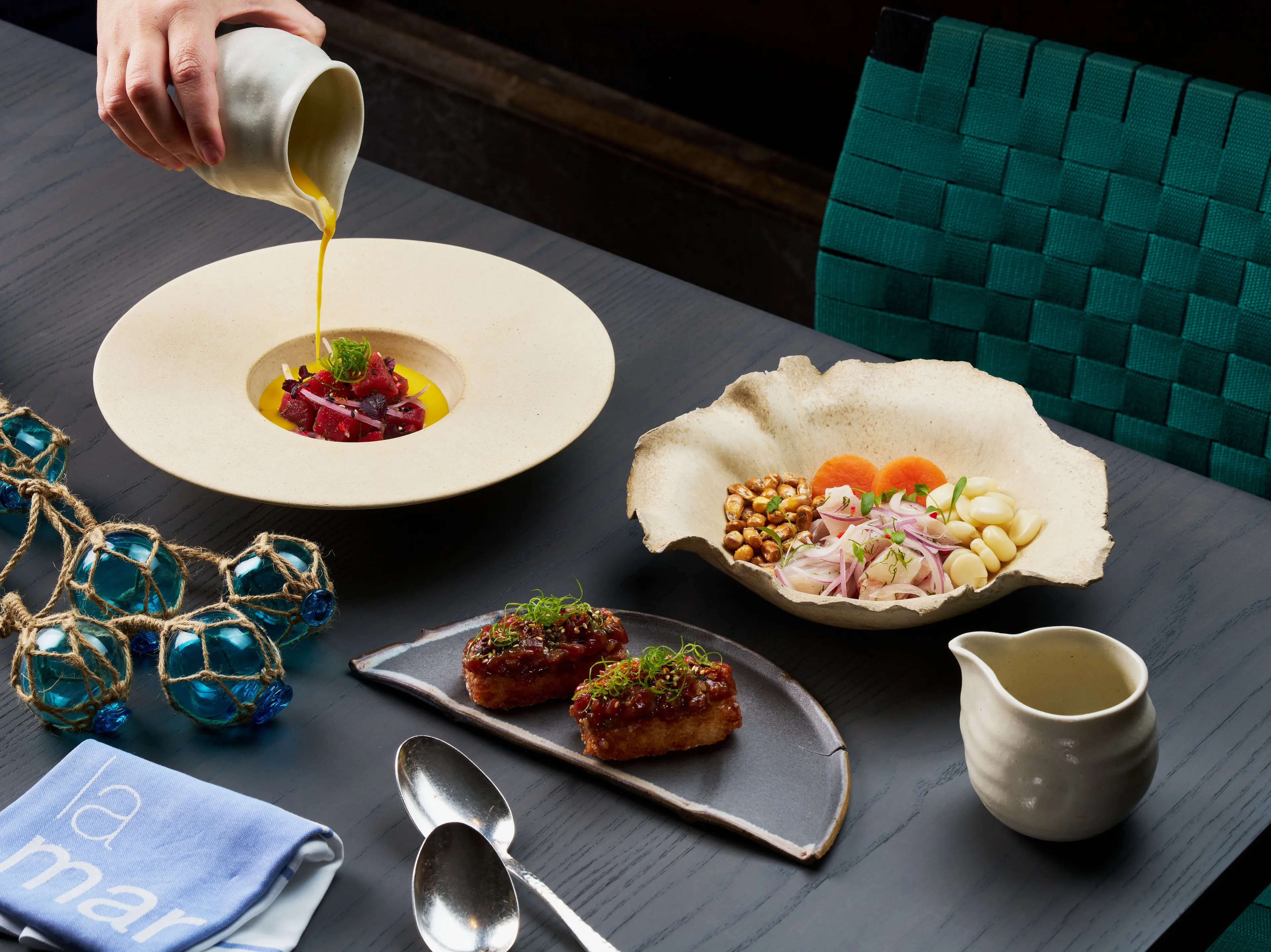 Еда на воде и бар в облаках: гастрономическое путешествие в Atlantis The Royal