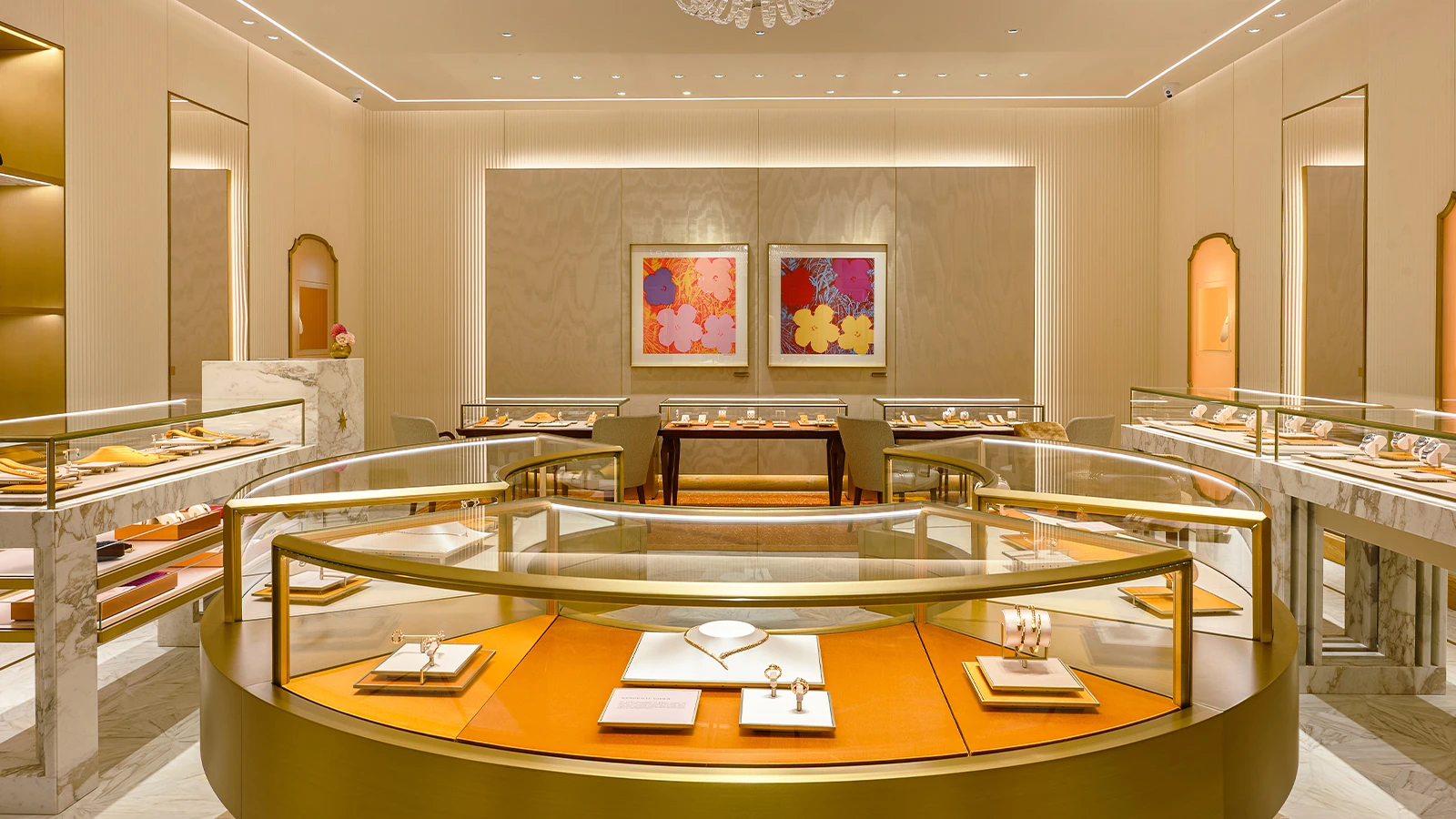 бутик Bvlgari в Алматы