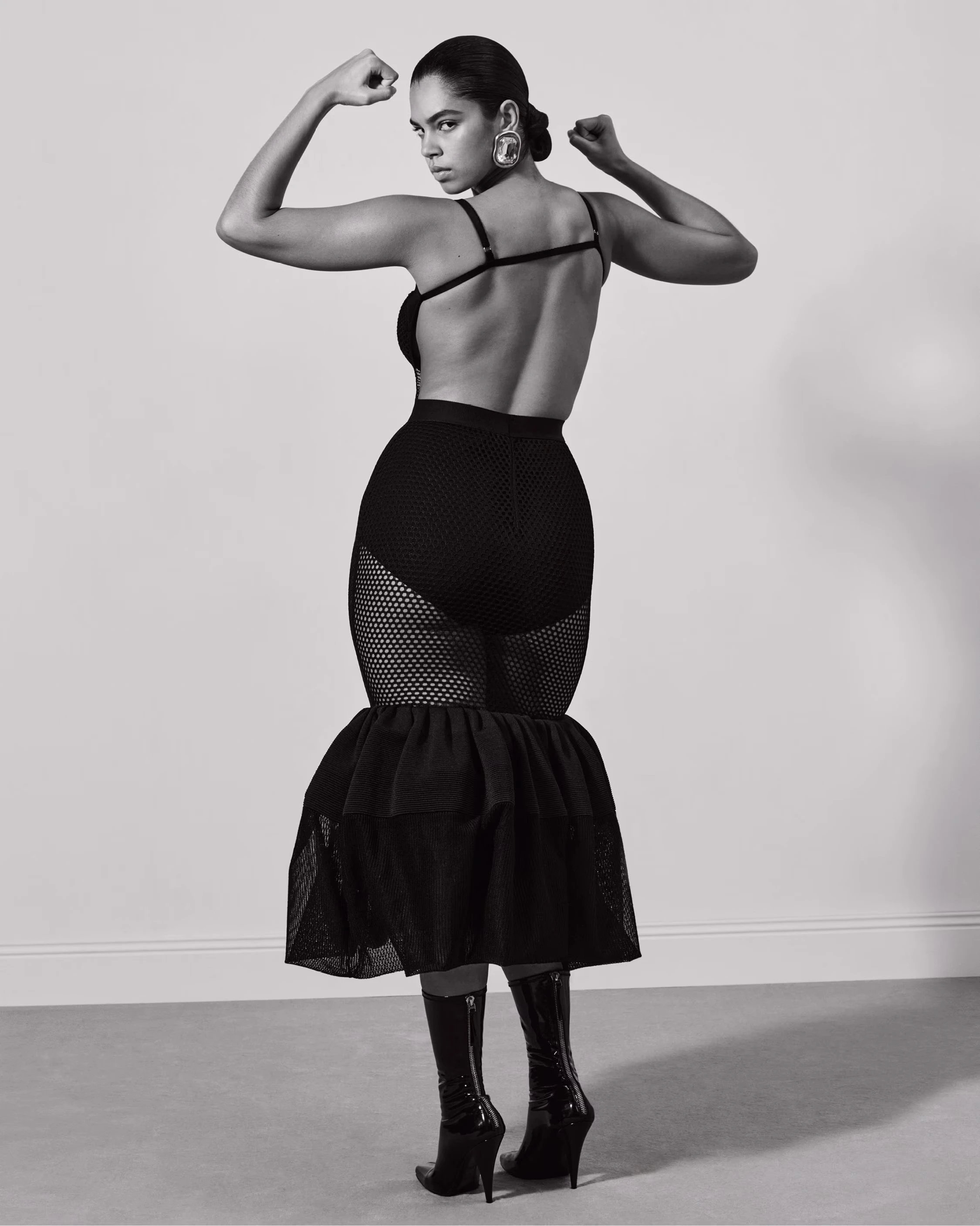 Givenchy-дегі жаңа дәуір: Сара Бертонның алғашқы жарнамалық науқаны