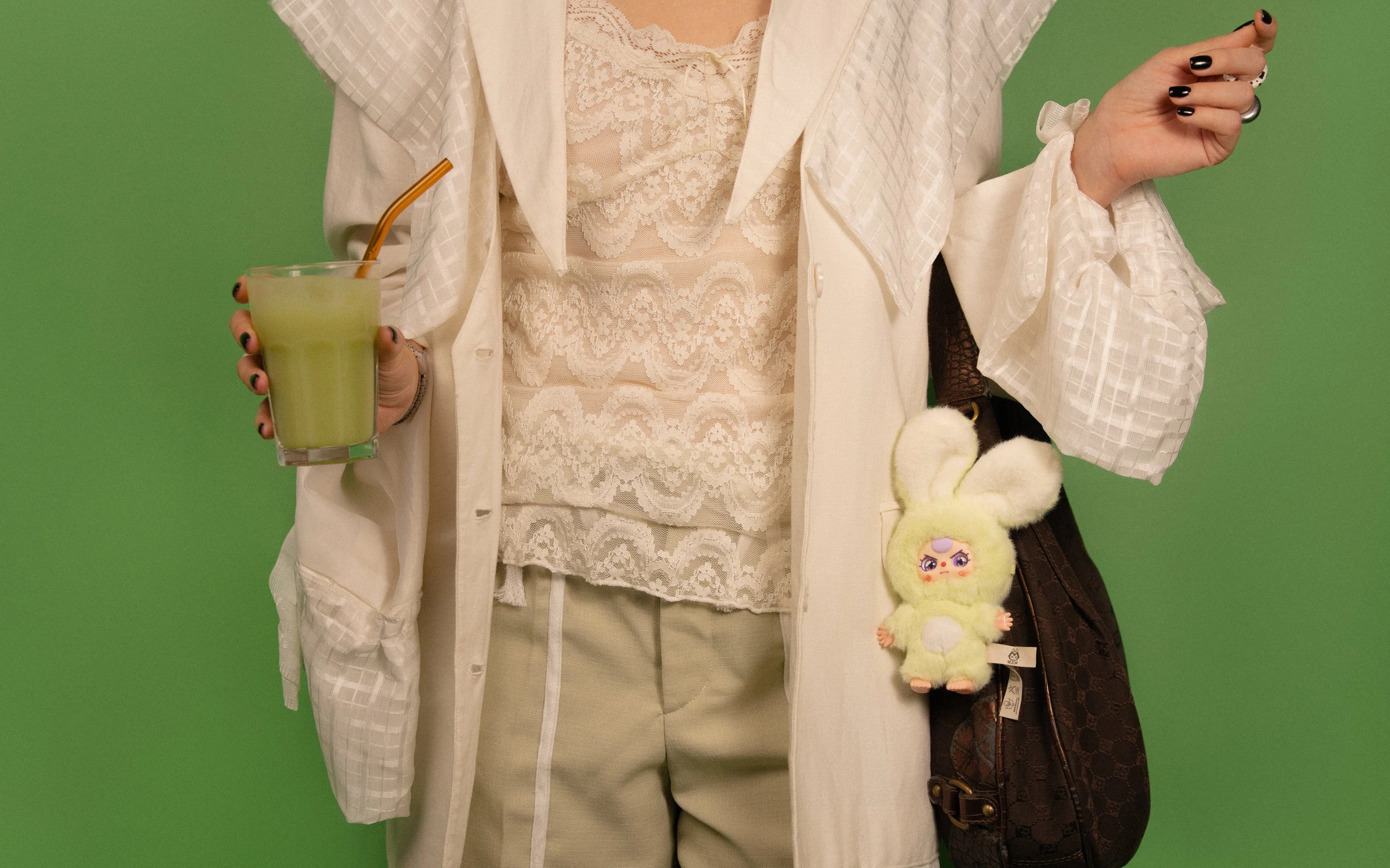 Модель: @al_beenaa