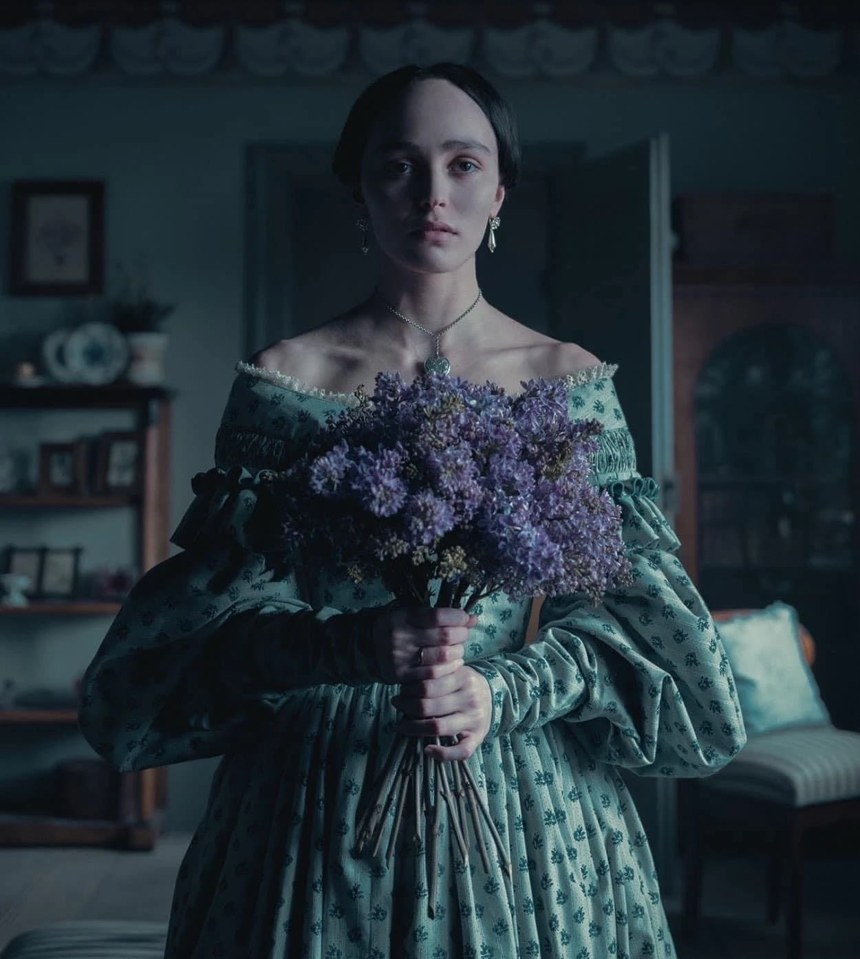 Instagram @lindamuircostumedesign