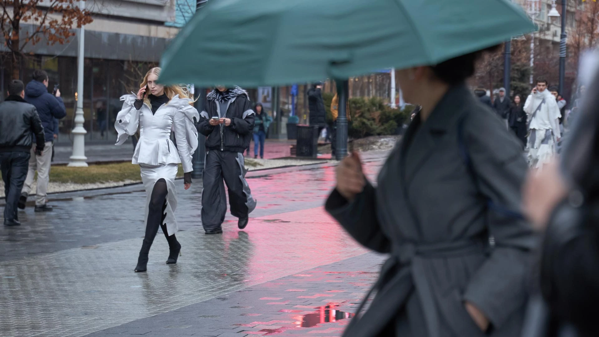 Архивы пресс-служб Tele2 и Al basty