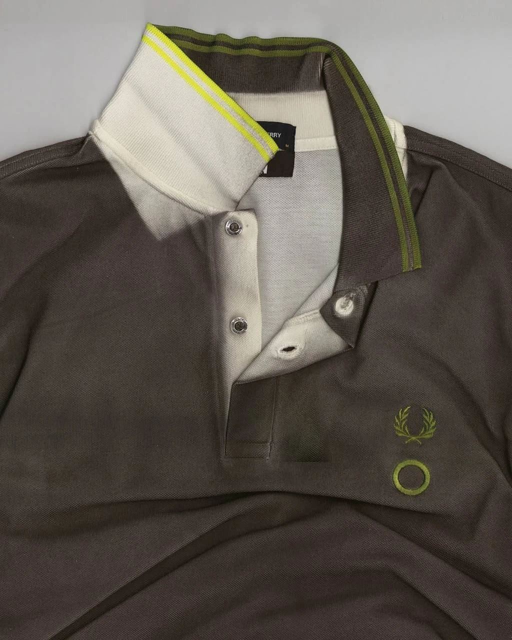 Субмәдениеттерден шабыт алған стиль: Fred Perry x Craig Green жаңа топтамасы