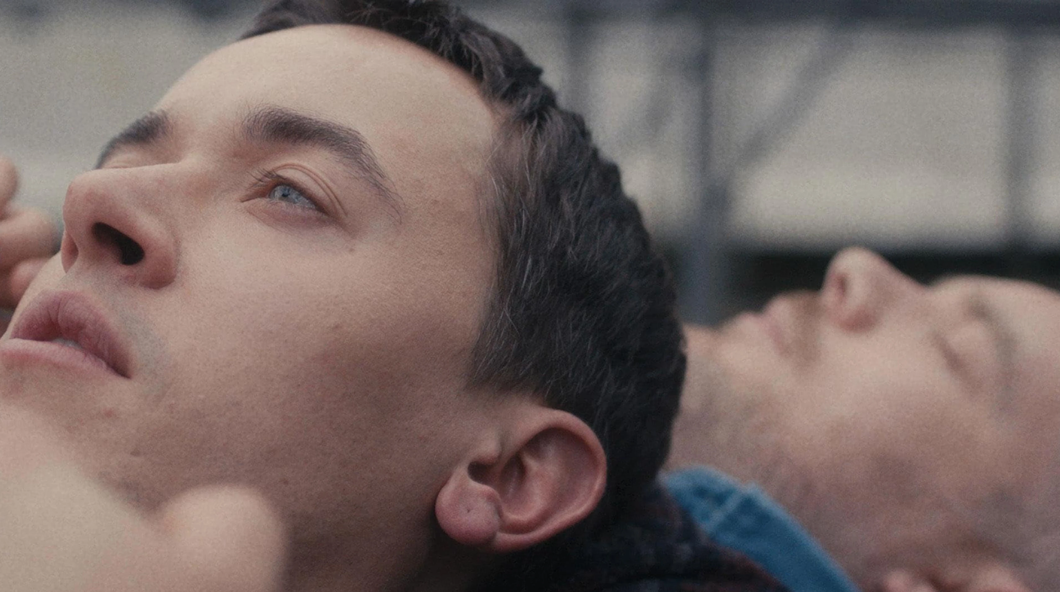 «Plainclothes» киносы, Sundance 2025 кинофестивалінің қатысушысы. Sundance фестивалінен алынған фото | imdb