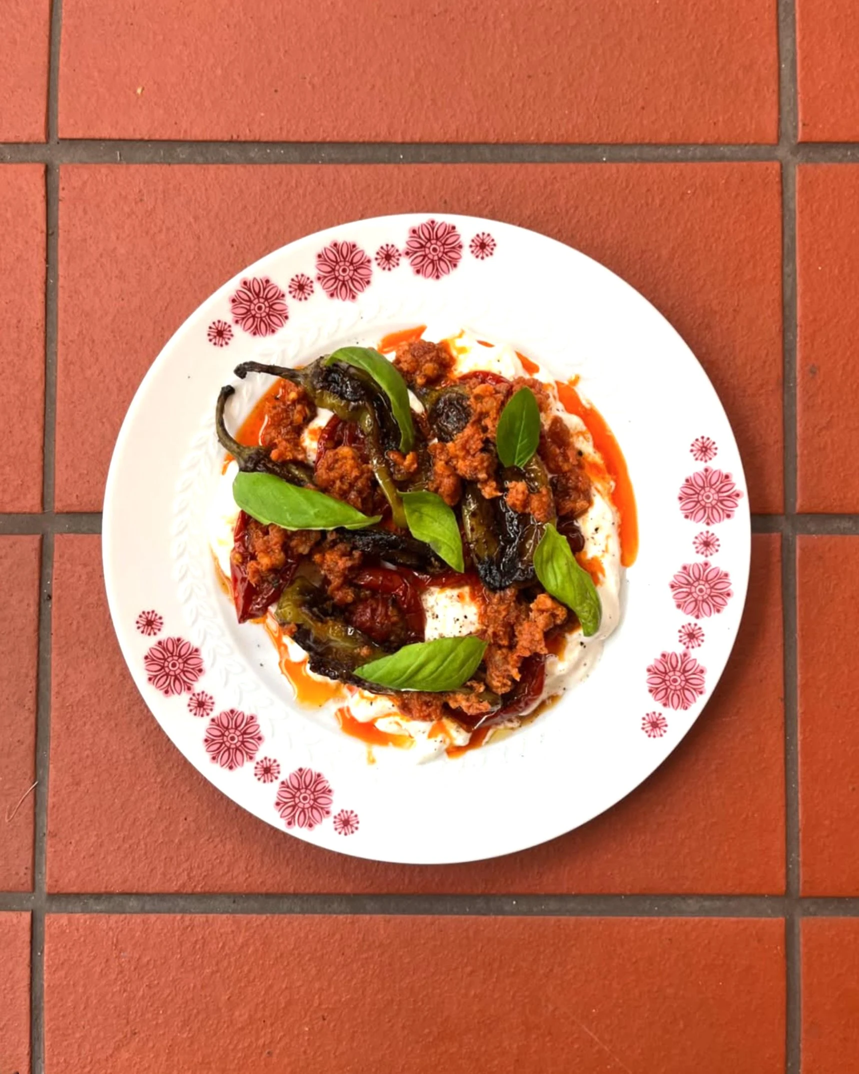 Таңдай қақтырар шницель мен ретроавтокөліктер: Берлиндегі Tatler-Гид