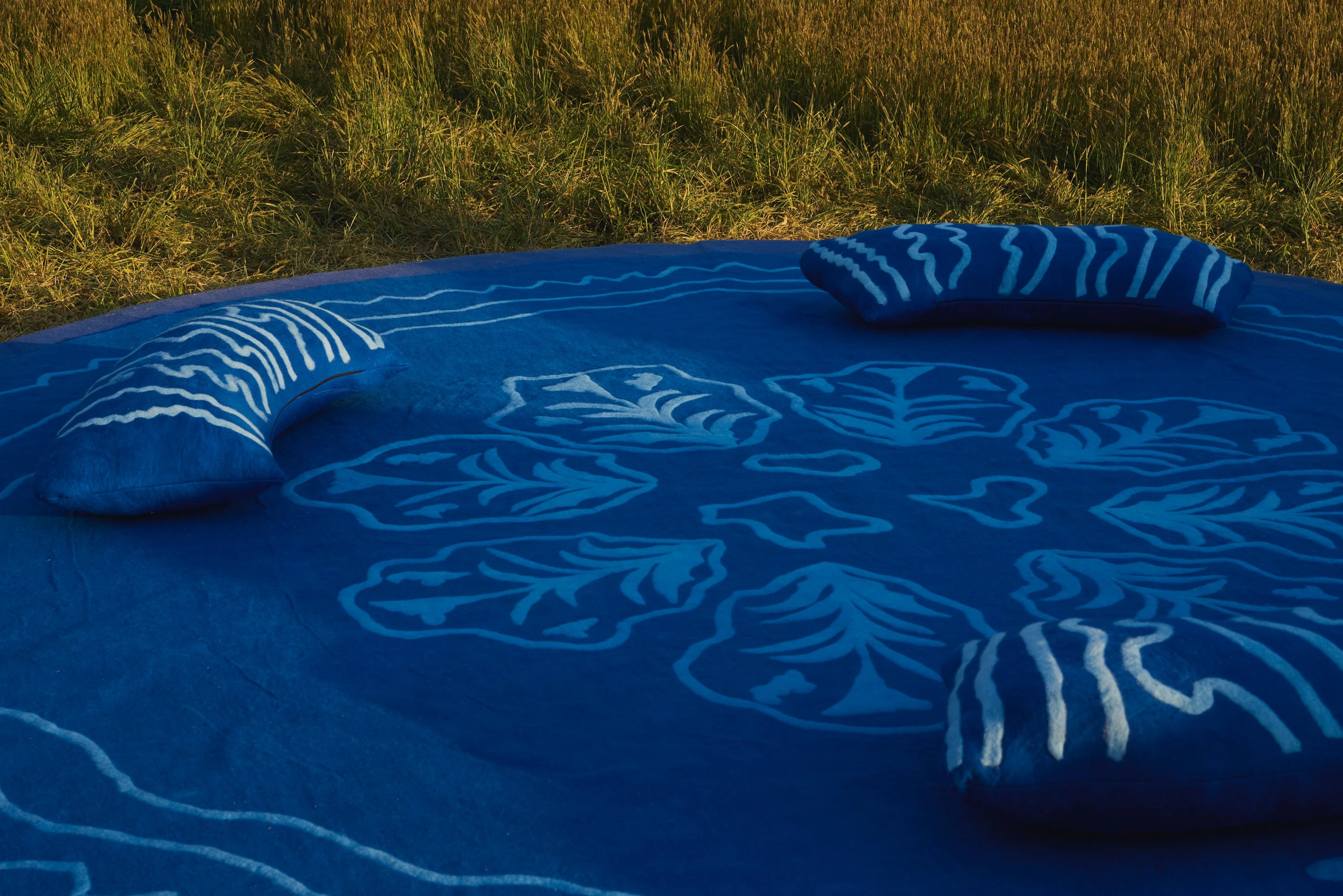 Küzem Jün / Wool Theories