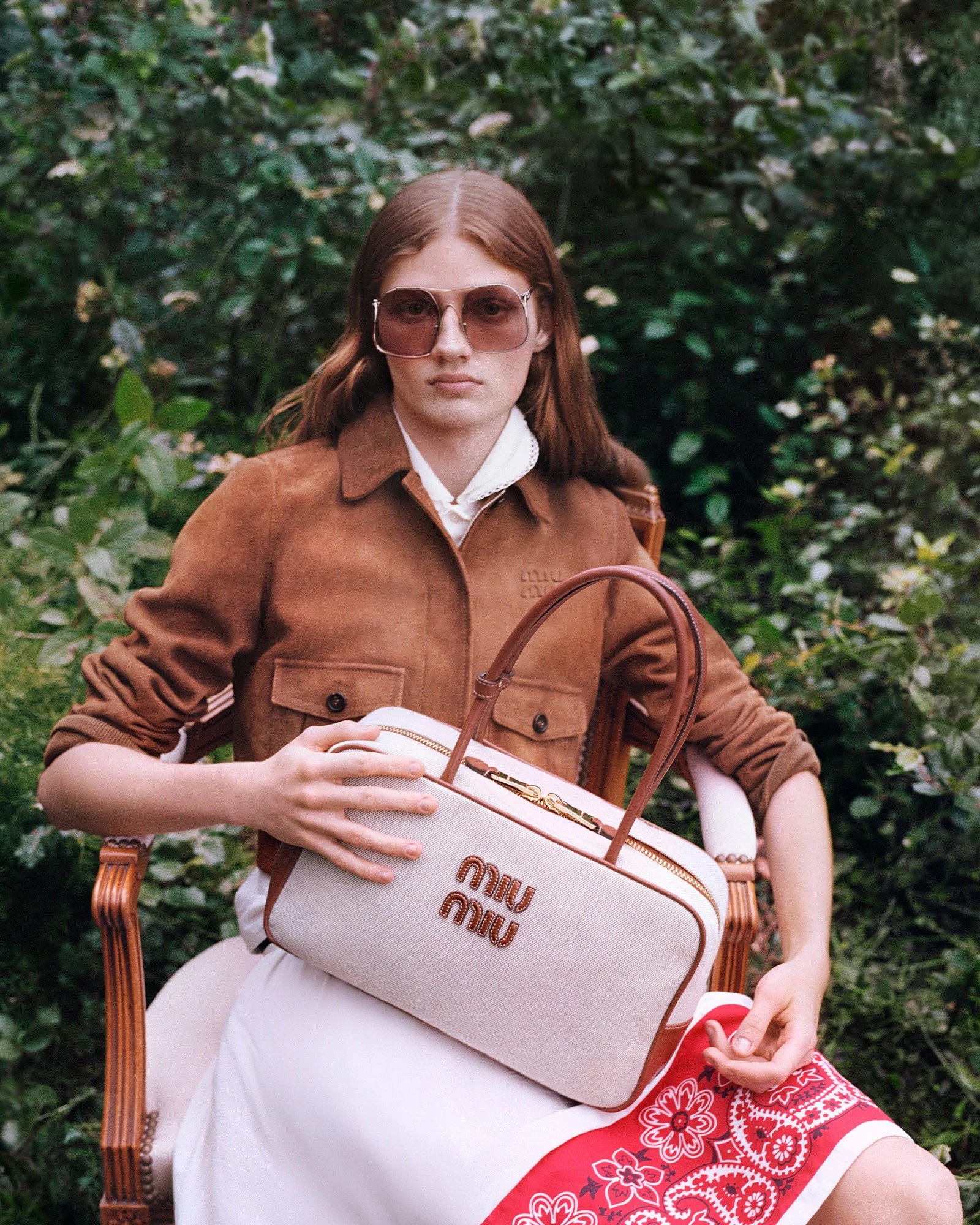 Miu Miu-дың орман нимфалары: L’Été 2025 науқаны еркіндікке, бойжеткендікке және жазғы ақиқатқа арналады