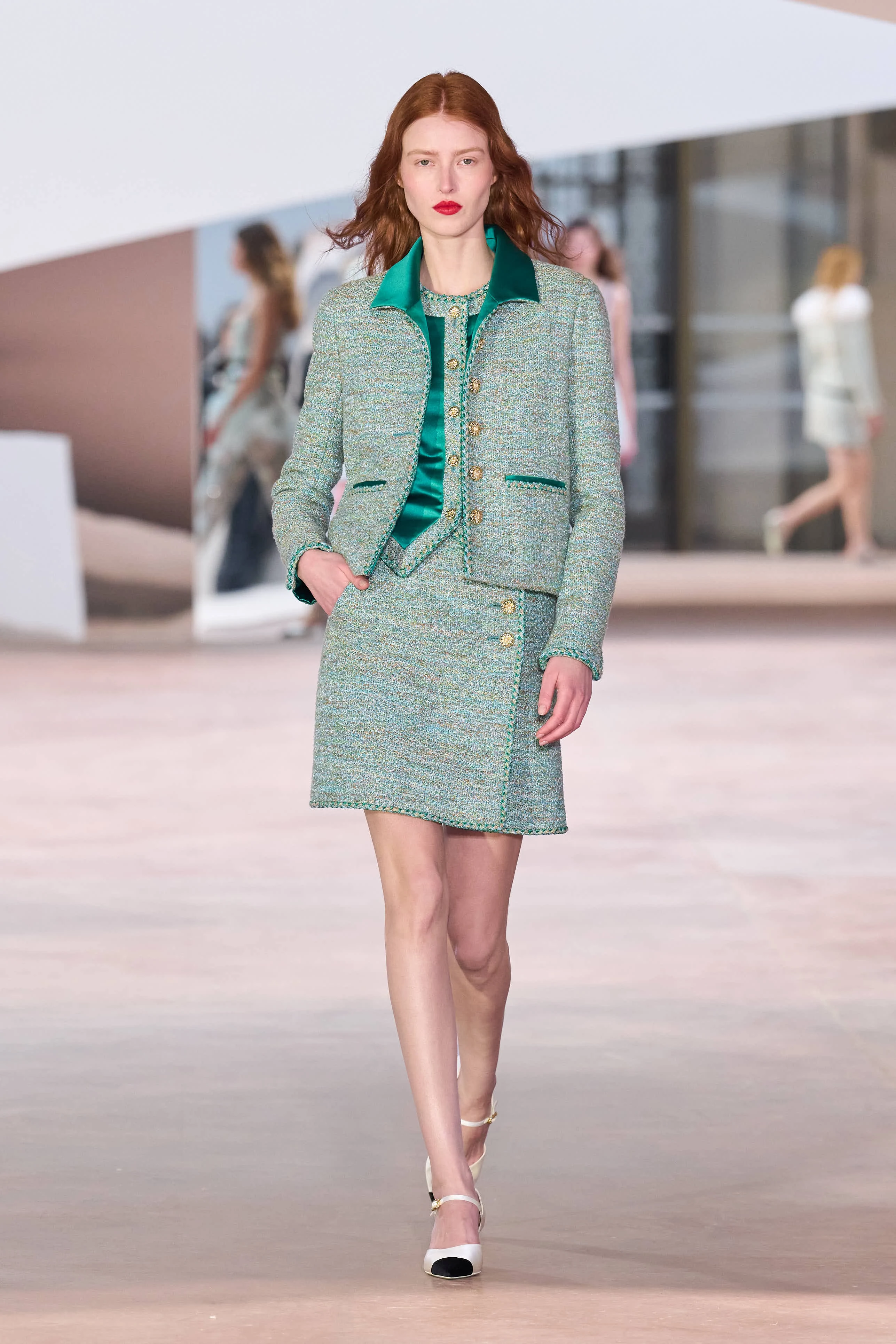 110 лет высокой моды: кутюрная коллекция Chanel весна 2025