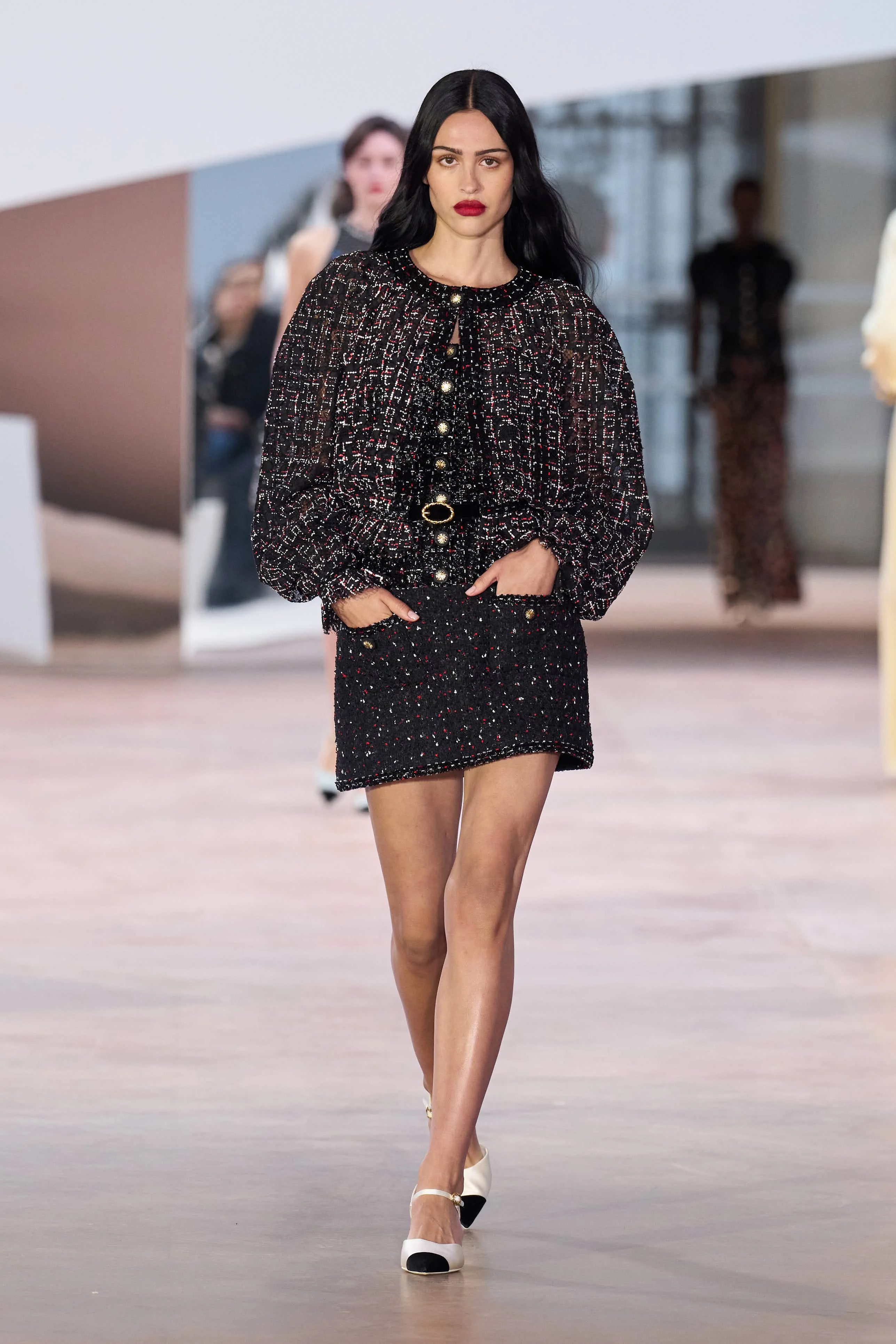 110 лет высокой моды: кутюрная коллекция Chanel весна 2025