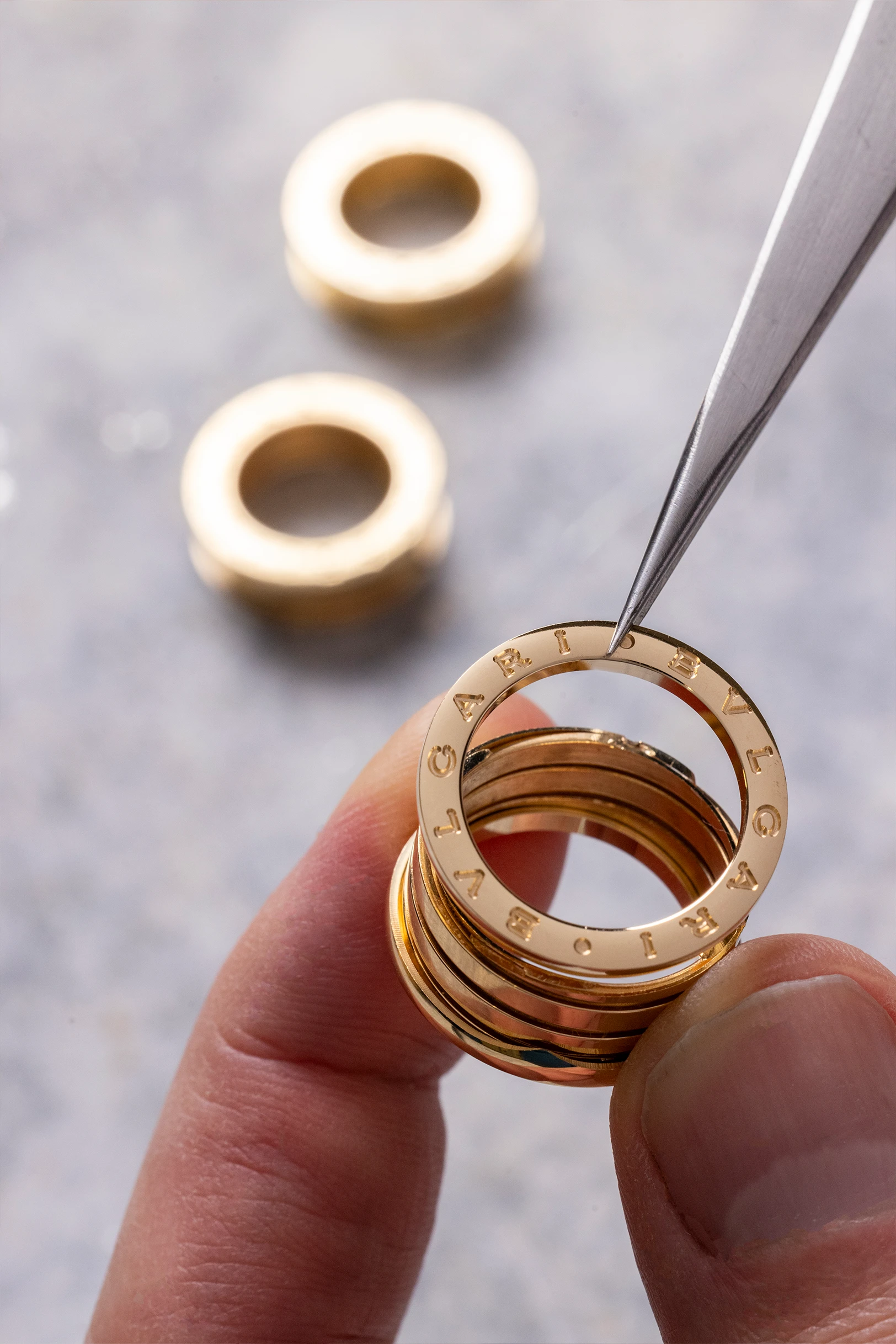 BVLGARI шеберлері: «Mani Intelligenti» – зергерлік өнердің зерек қолдары