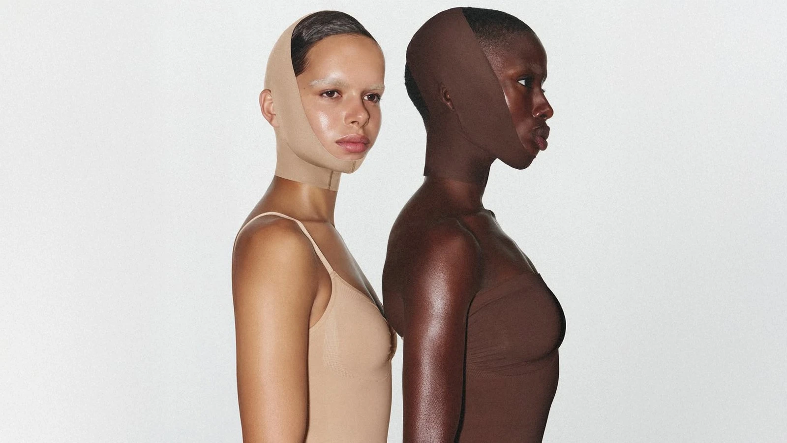 Seamless Sculpt Face Wrap от Skims | Instagram: @skims