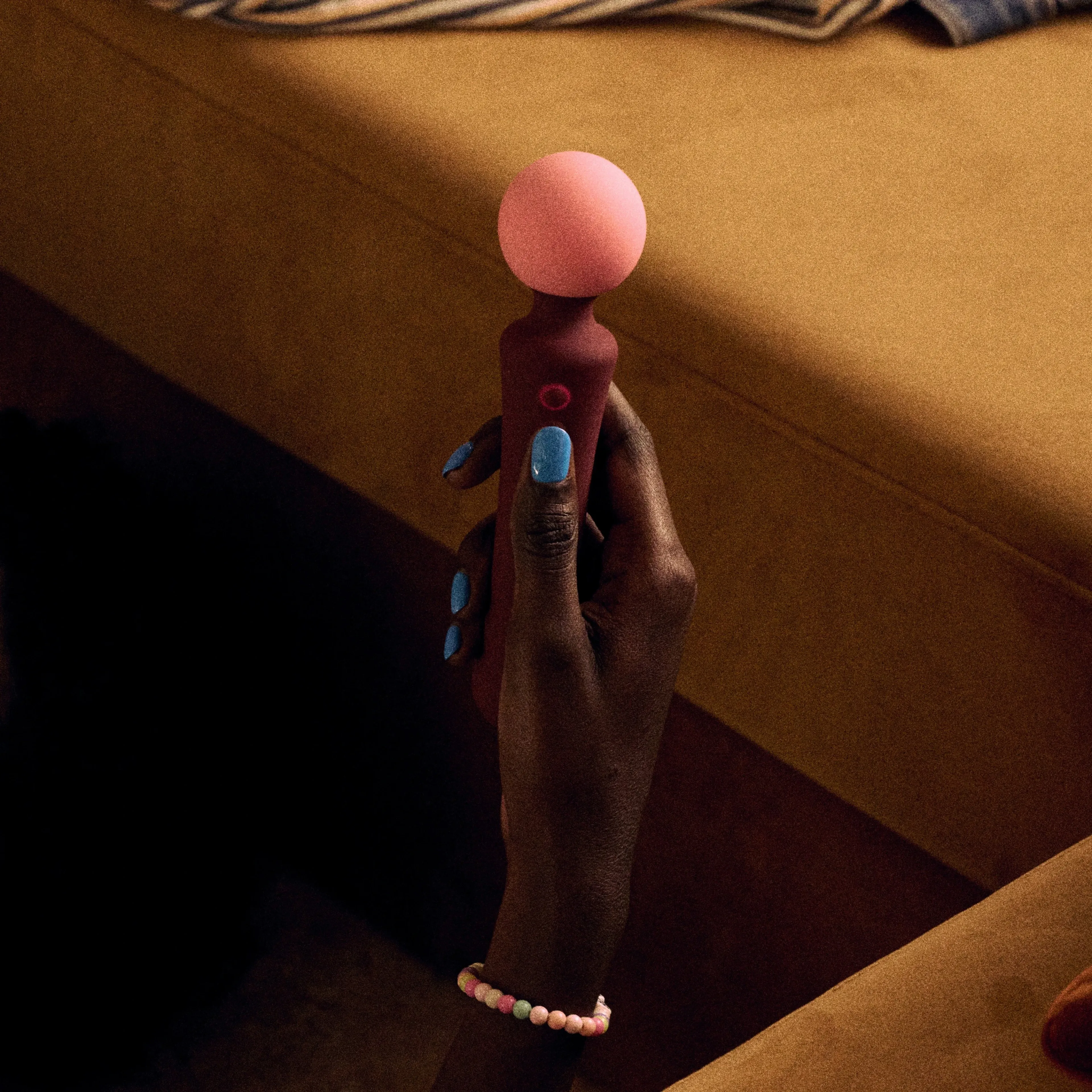 Белден төмен: әйелдердің бьюти-күтіміндегі жаңа қадам