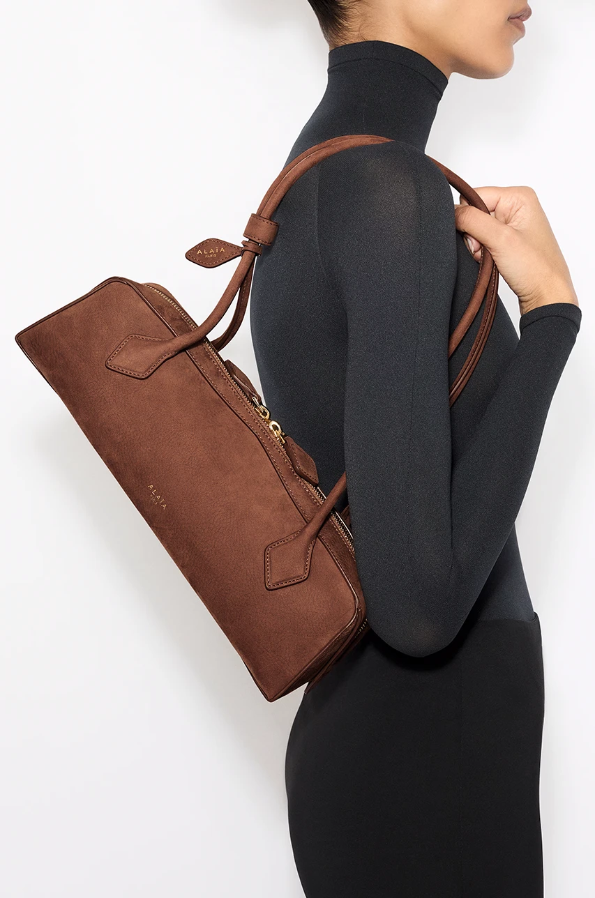 Pantone бойынша 2025 жылдың түсі: Mocha Mousse – жайлылық пен сәннің жаңа символы