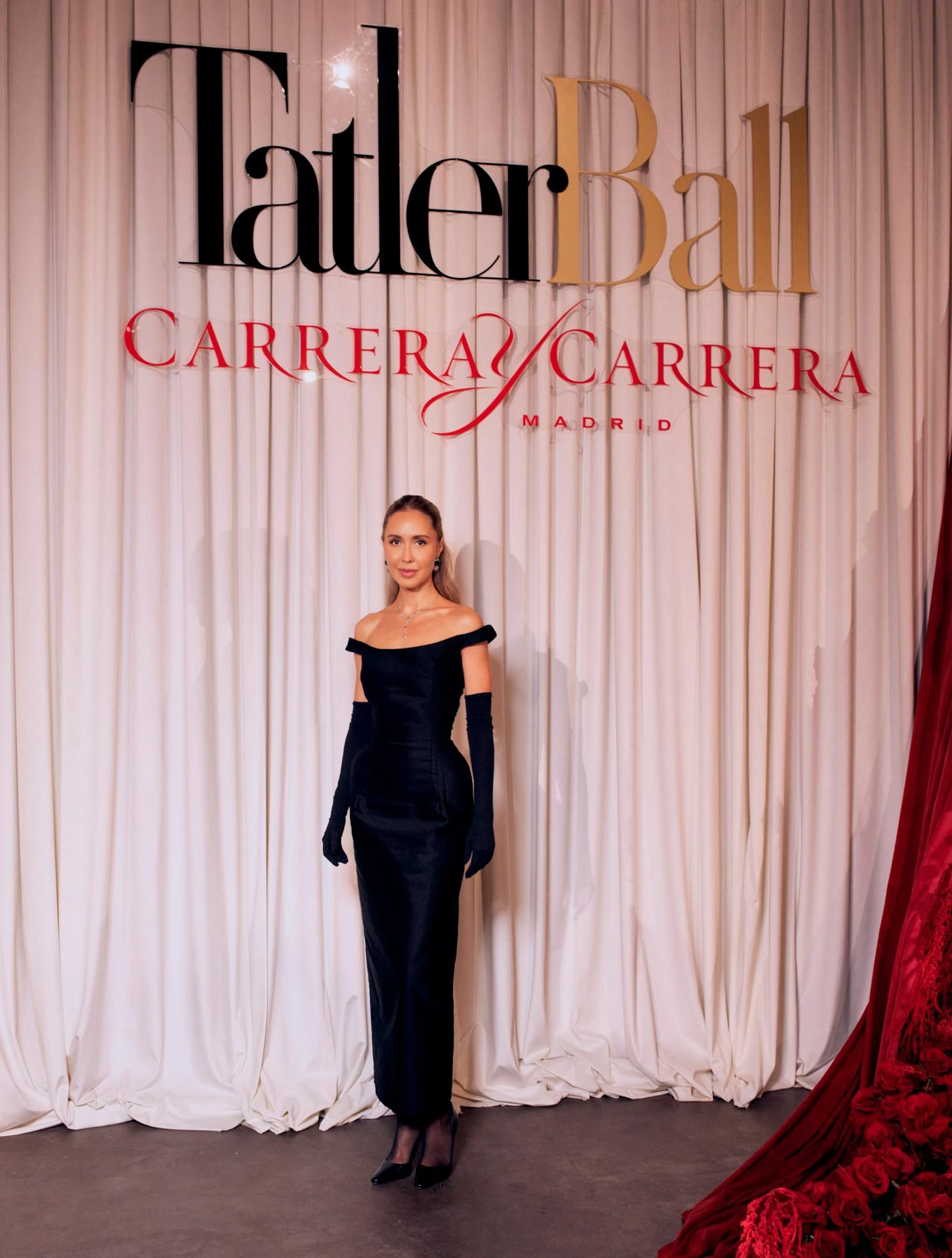 Юлия Скрябина в Magda Butrym | Фотограф: Slozhnomarya