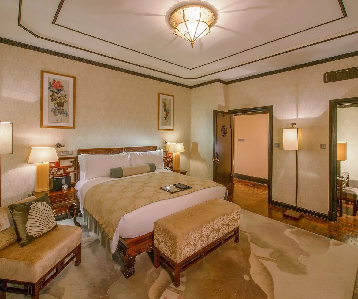 Instagram Fairmont Peace Hotel