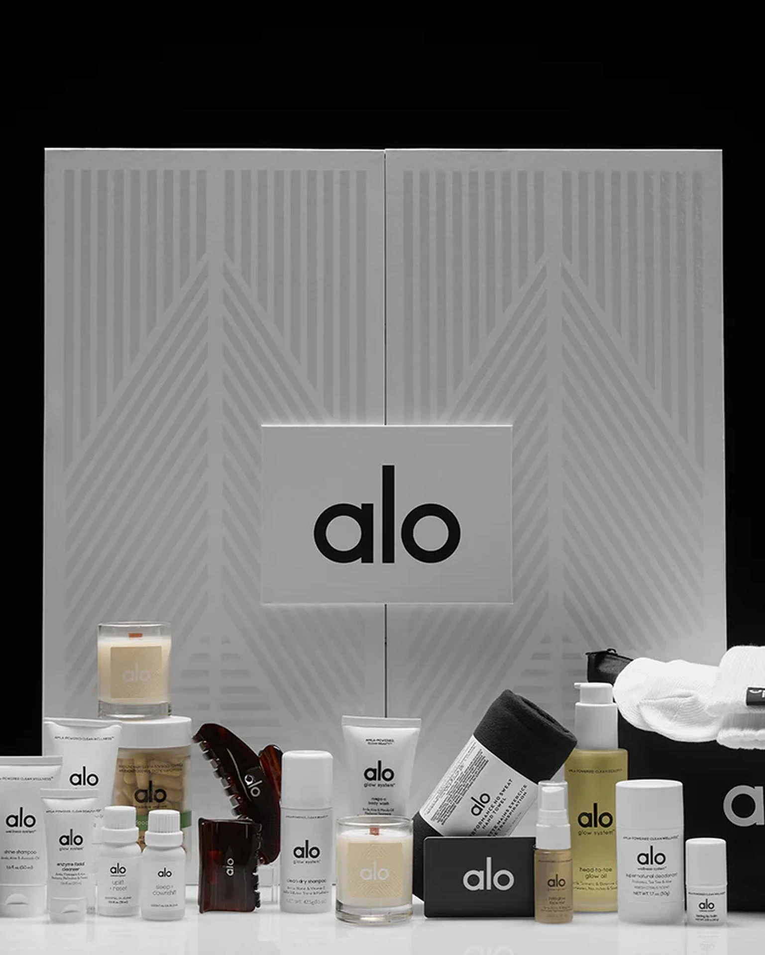 Официальный сайт Alo Yoga