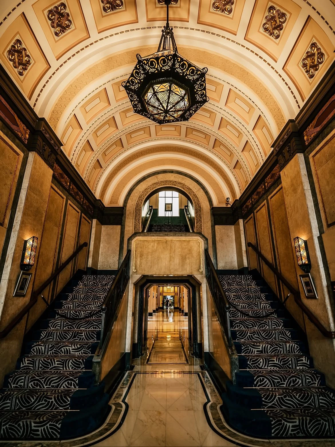 Instagram Fairmont Peace Hotel