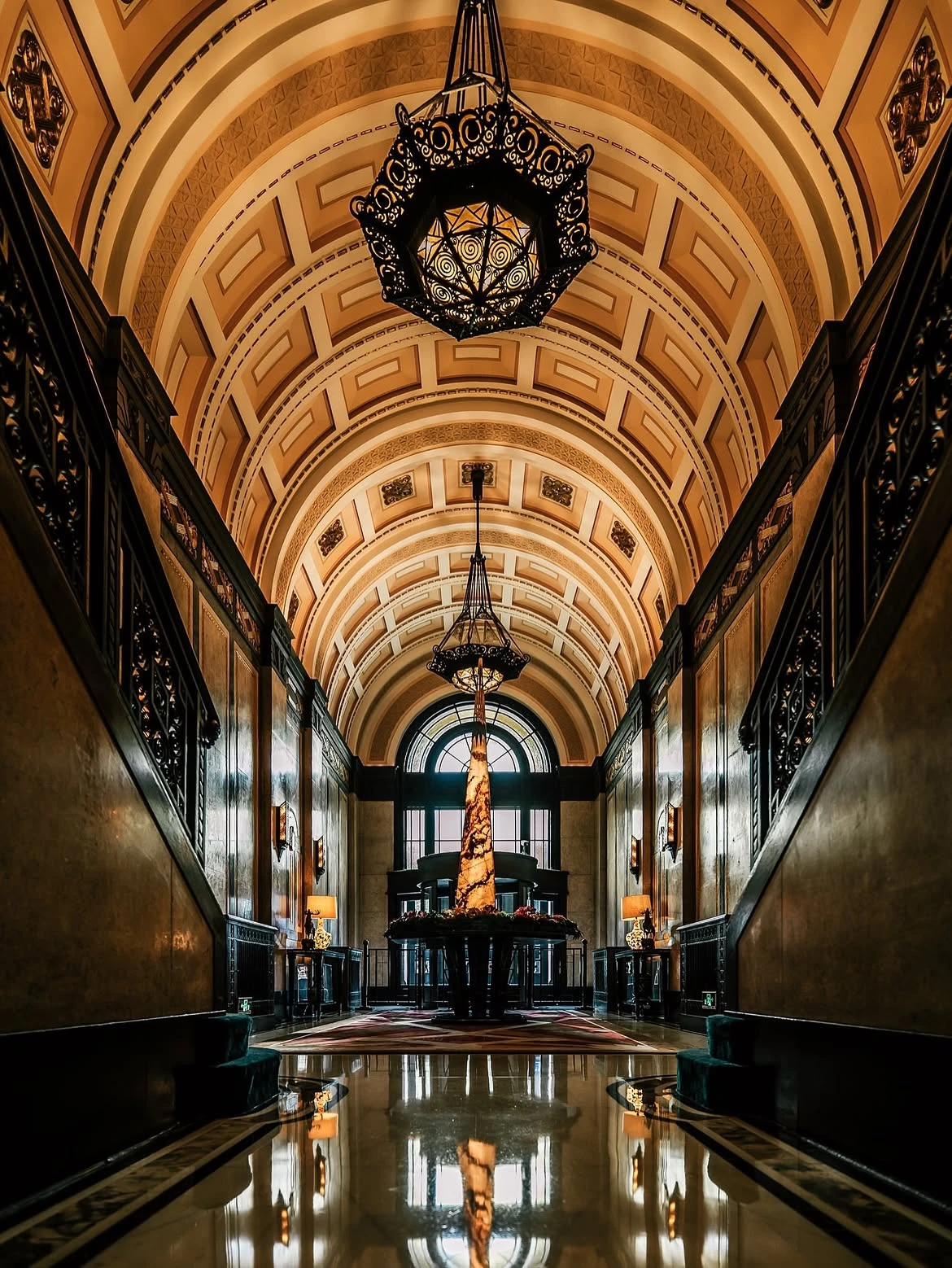 Instagram Fairmont Peace Hotel