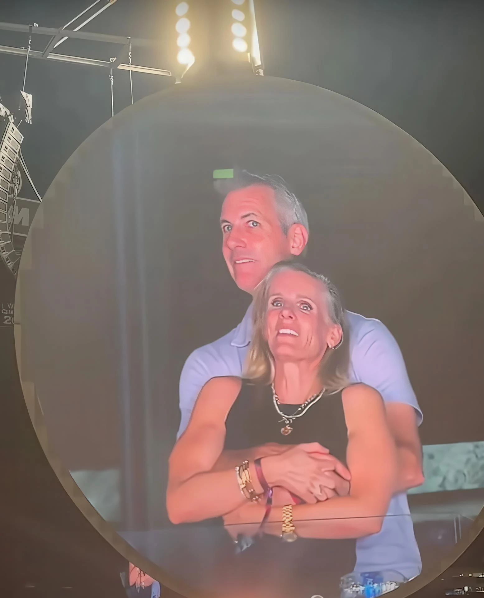 Жылдың ең шулы оқиғасы Coldplay концертінде орын алды | Ашық дереккөздерден