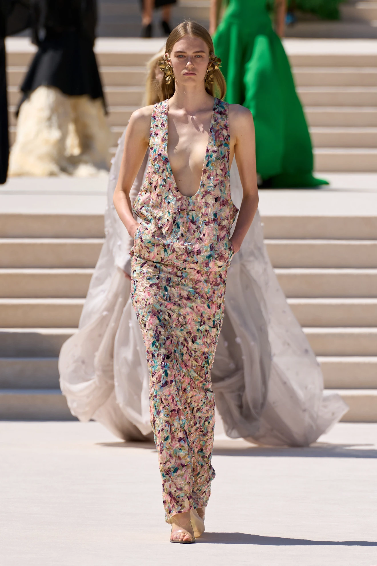 Balenciaga | Показ Haute Couture осень-зима 2026 | Spotlight