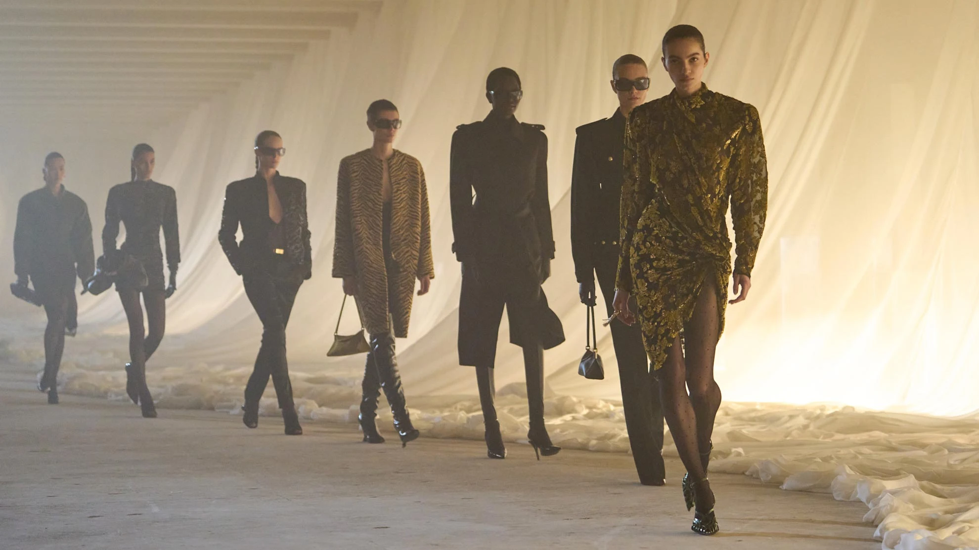 Показ Balmain осень-зима 2026 | Spotlight