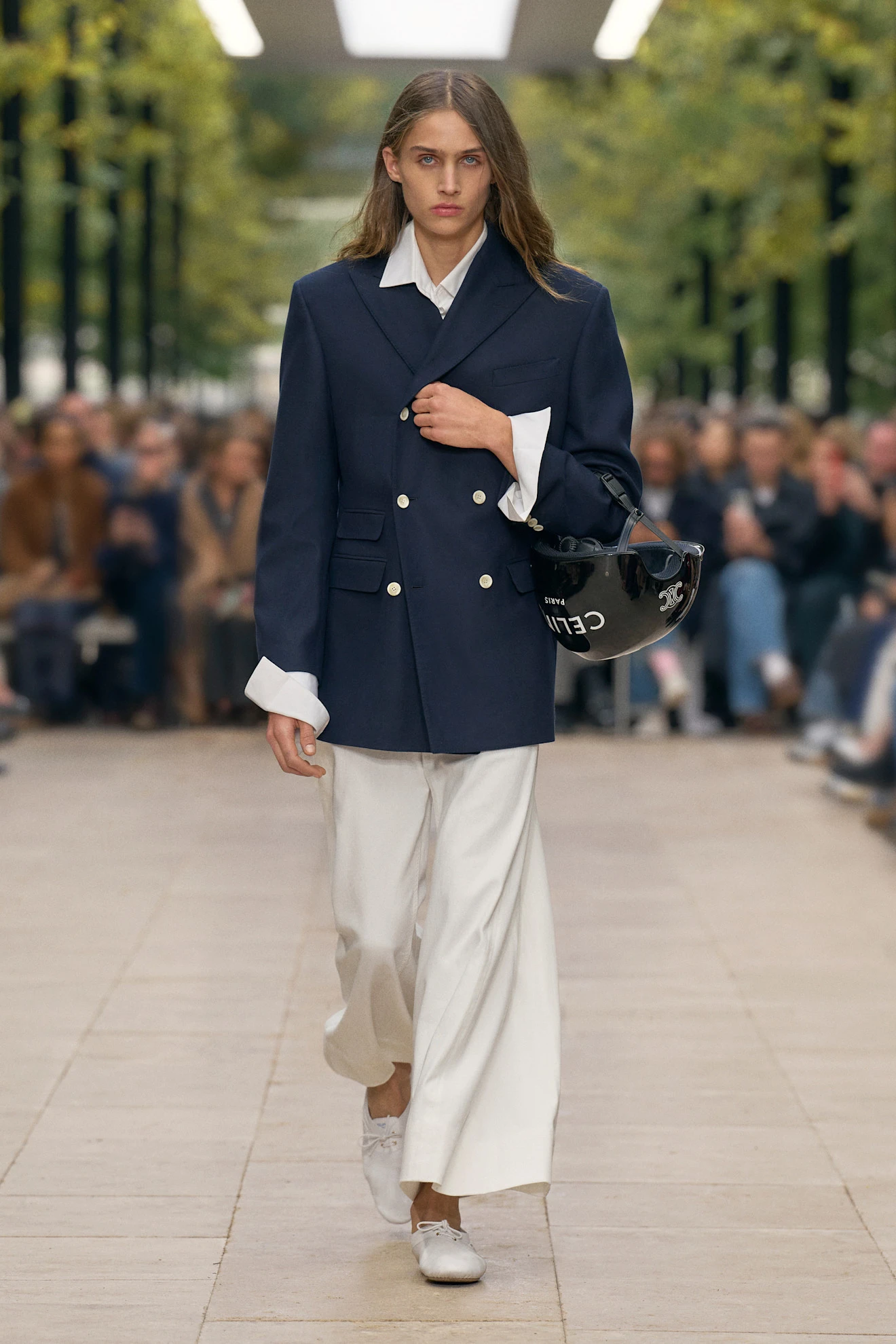 Показ Celine 2026 | Spotlight