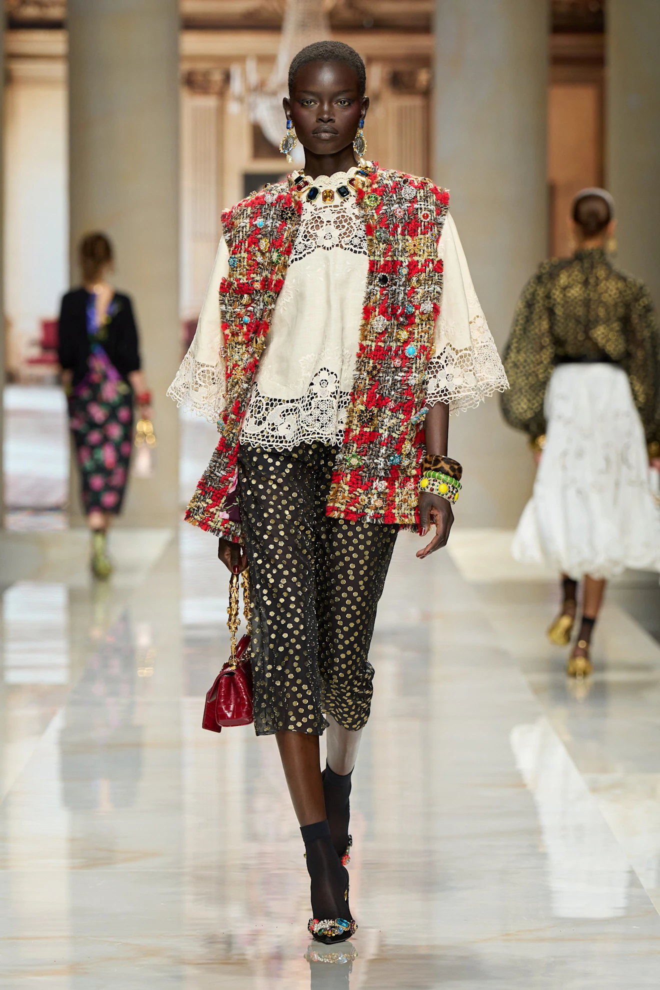 Показ Dolce & Gabbana весна-лето 2027 | Spotlight