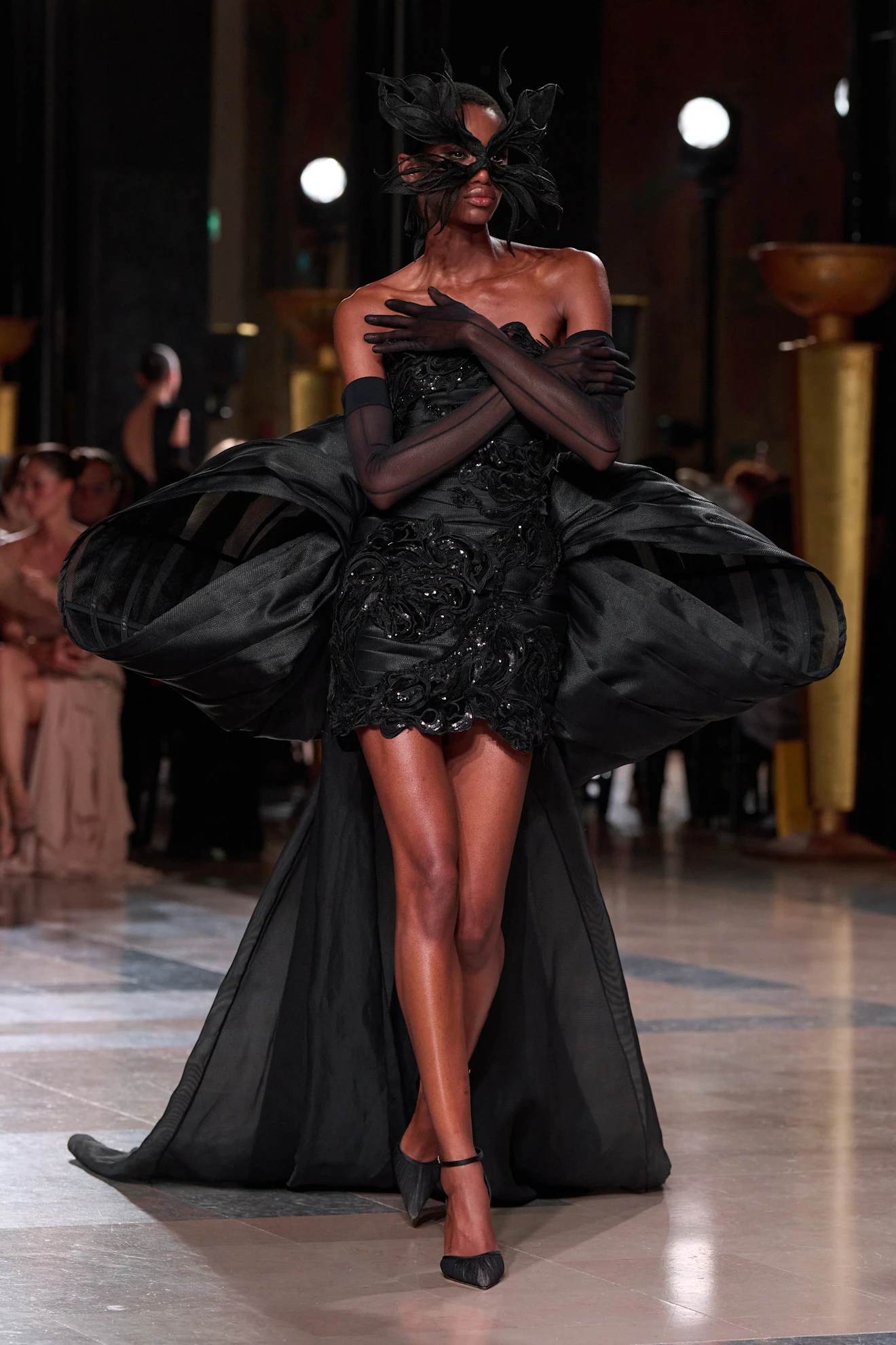 Elie Saab | Показ Haute Couture осень-зима 2026 | Spotlight