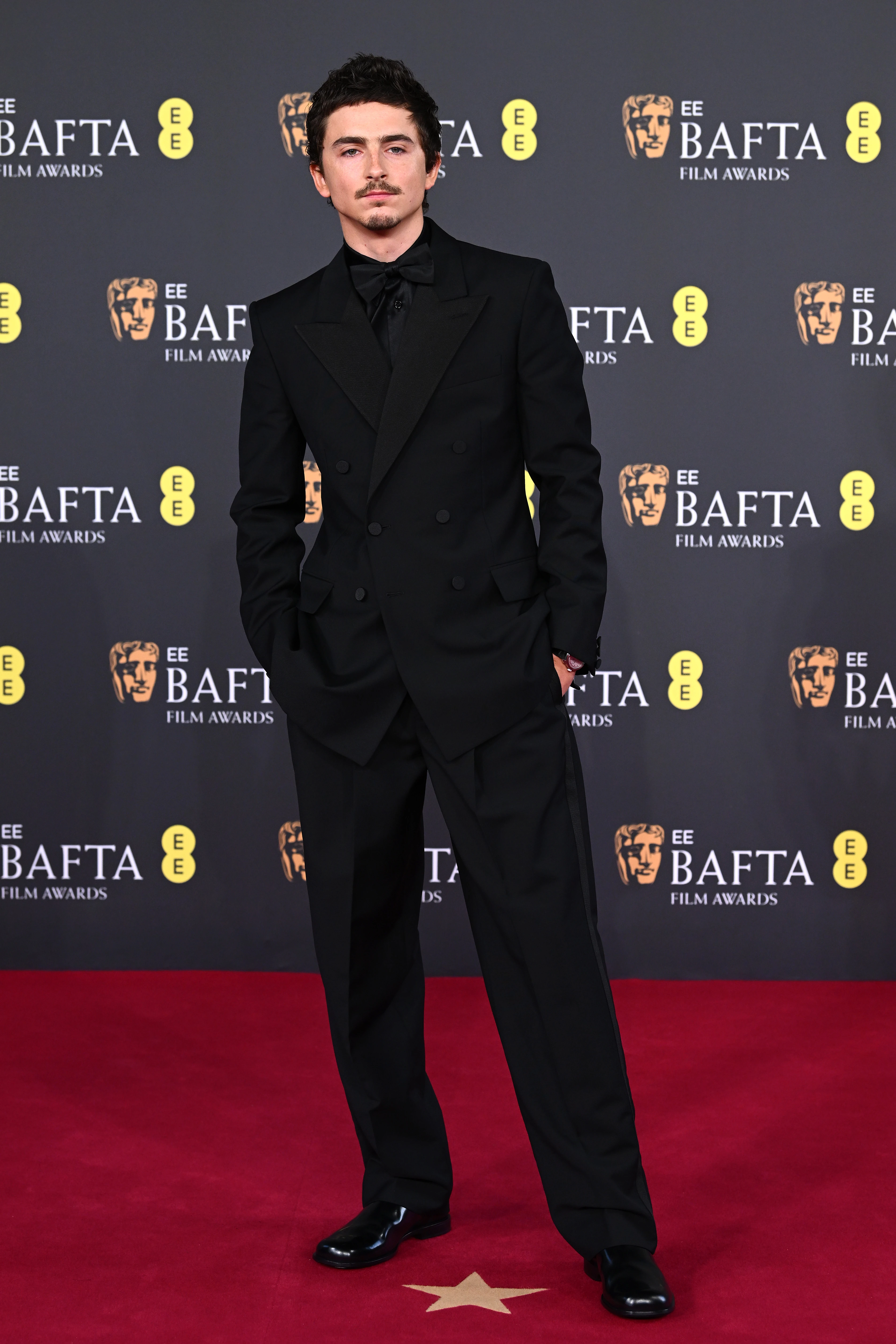 Тимоти Шаламе посетил церемонию вручения кинопремий EE BAFTA Film Awards 2026 в Лондоне, Англия | Getty Images