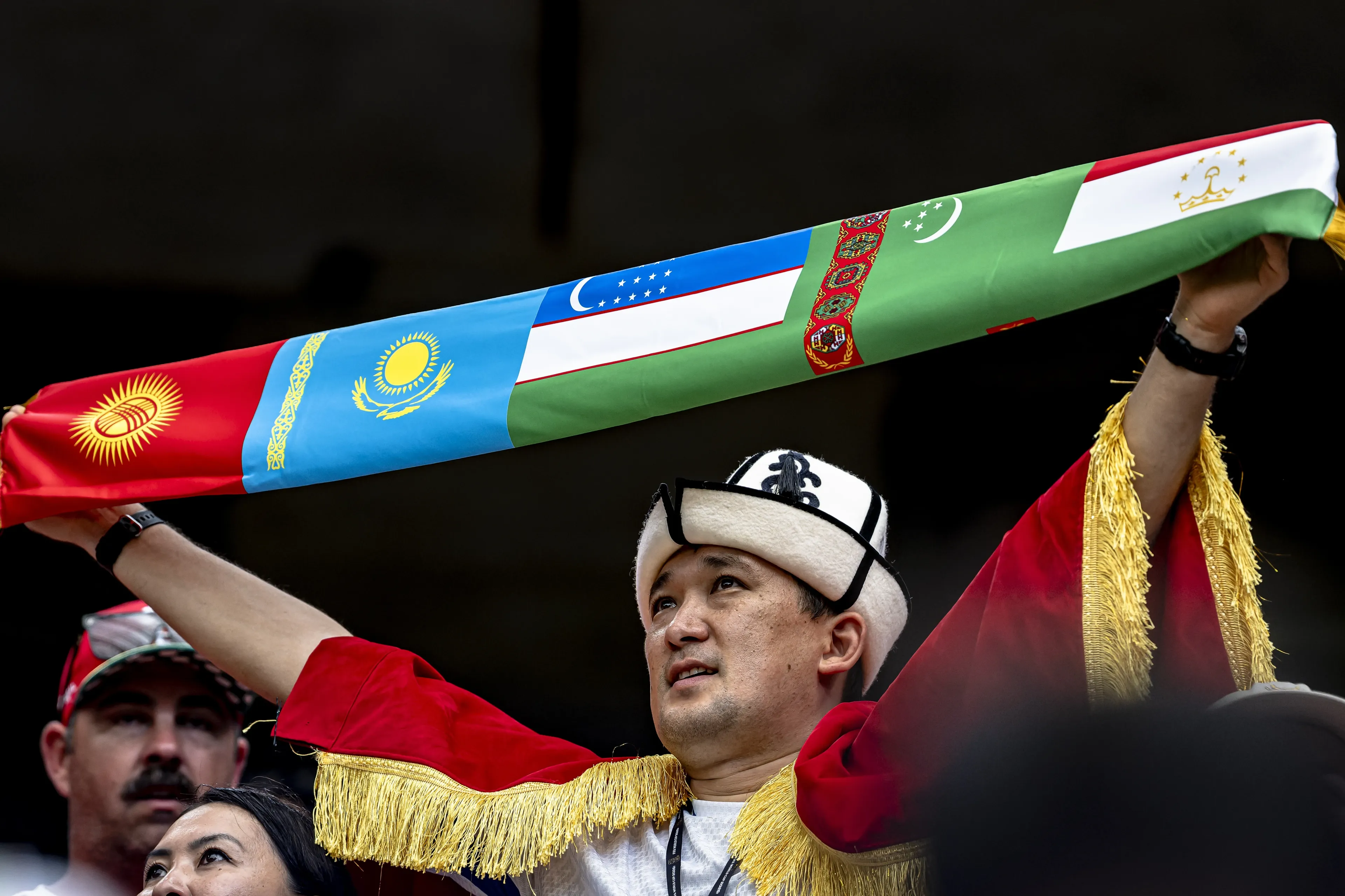 Болельщик сборной Узбекистана|Stefan Koops / EYE4IMAGES / NurPhoto via Getty Images