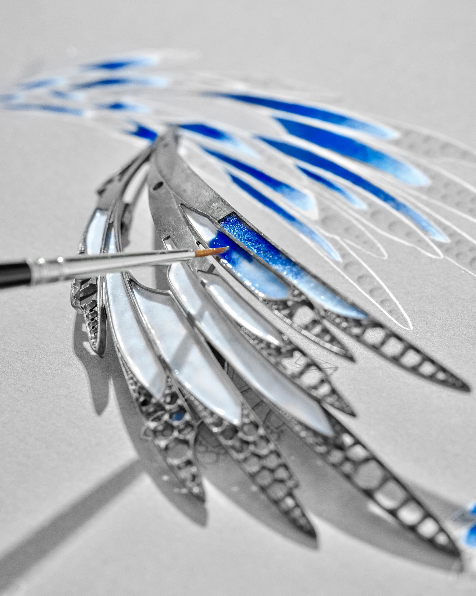 В коллекции Envol используется старинная техника эмали grand feu | Архив пресс-служб