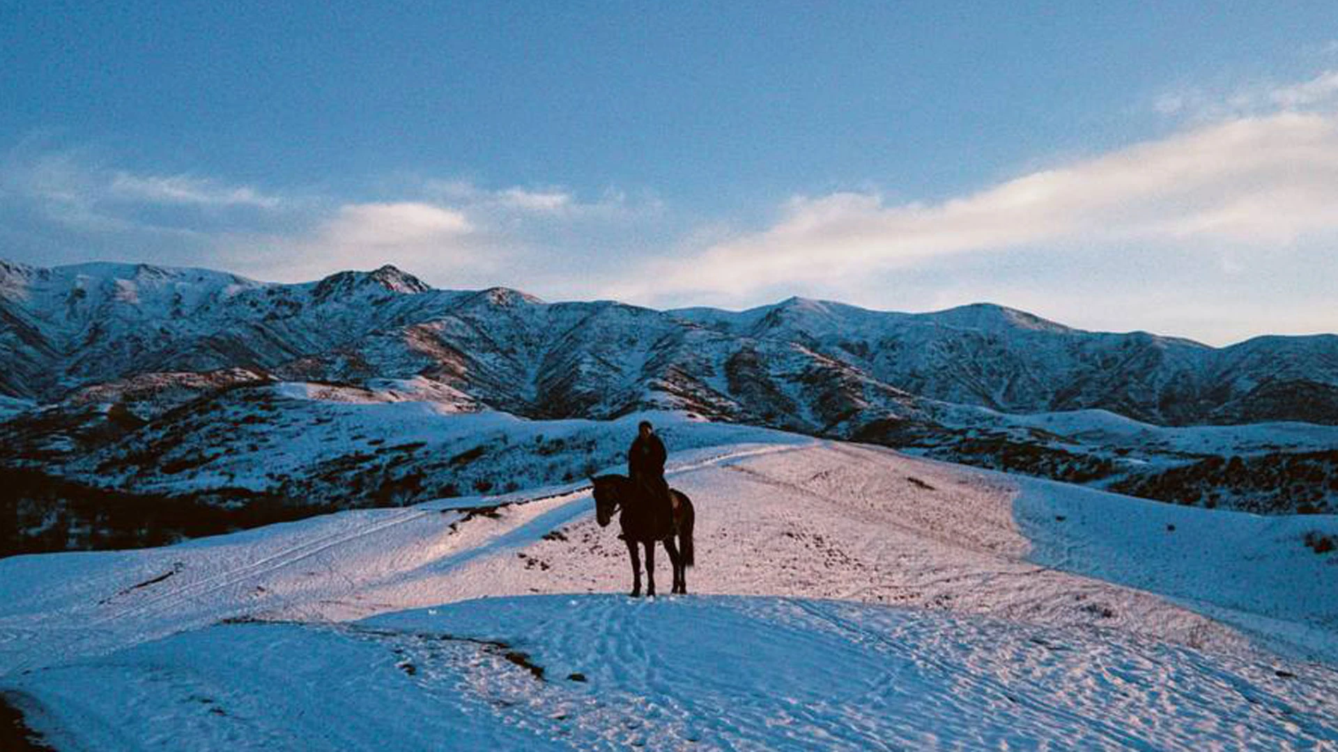 Фотограф: Шахназар Сулейменов