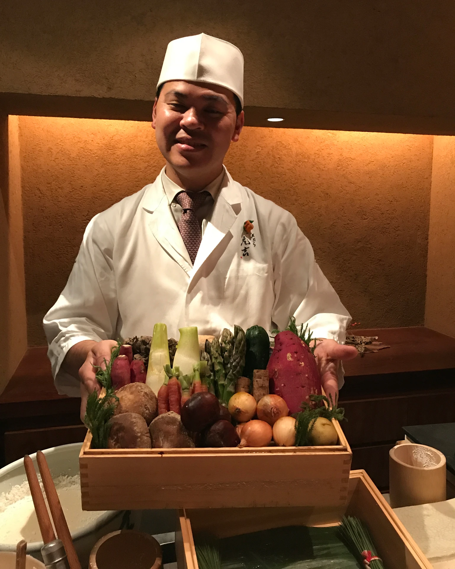 Tempura Motoyoshi, шеф Казухито Мотоёши | Архив пресс-служб