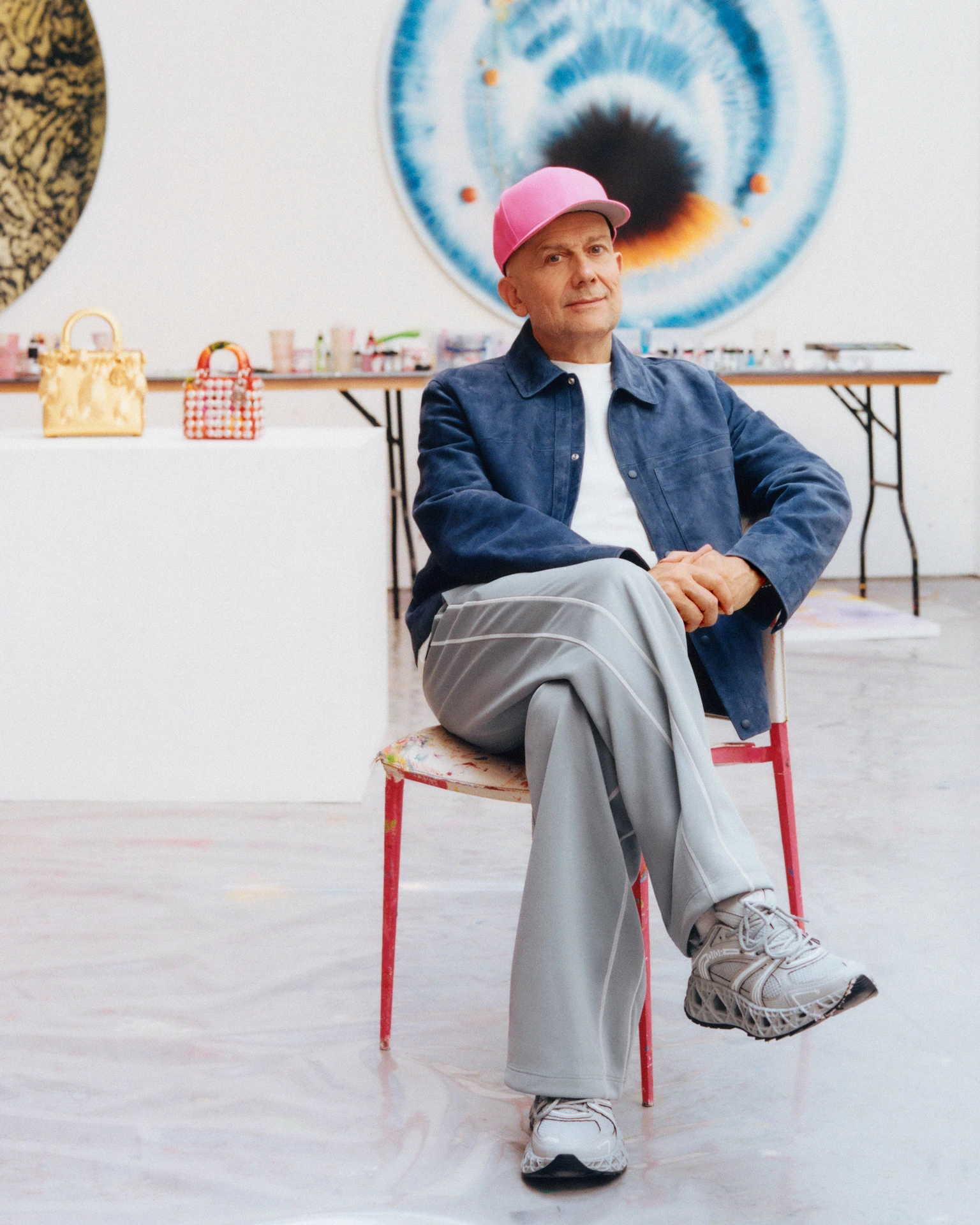 Суретші Марк Куинн Лондондағы шеберханасында | Дизайн: Марк Куинн; Фотосуретші: Джеймс Робджант