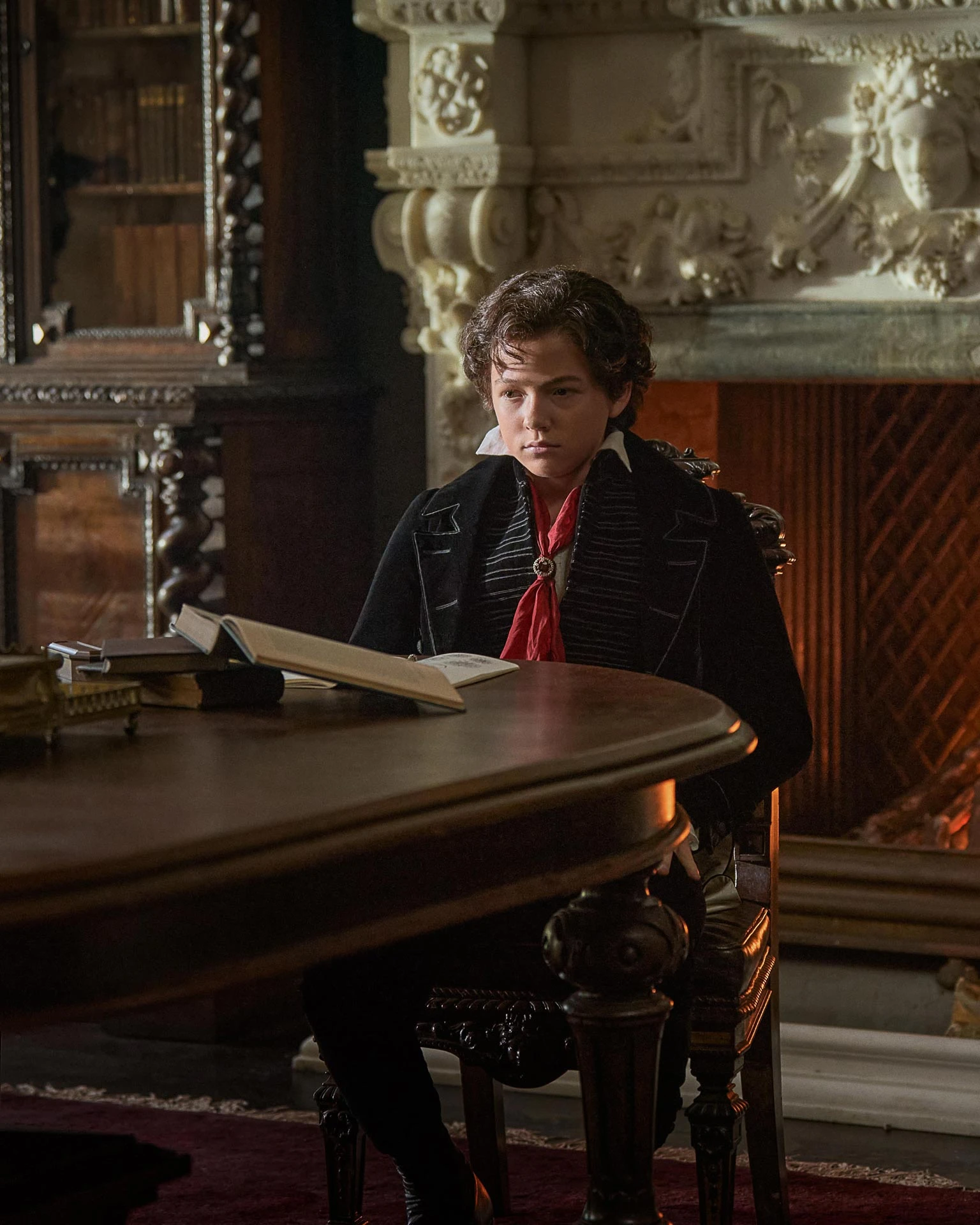 Кадр из фильма «Франкенштейн» (2025) | IMDb