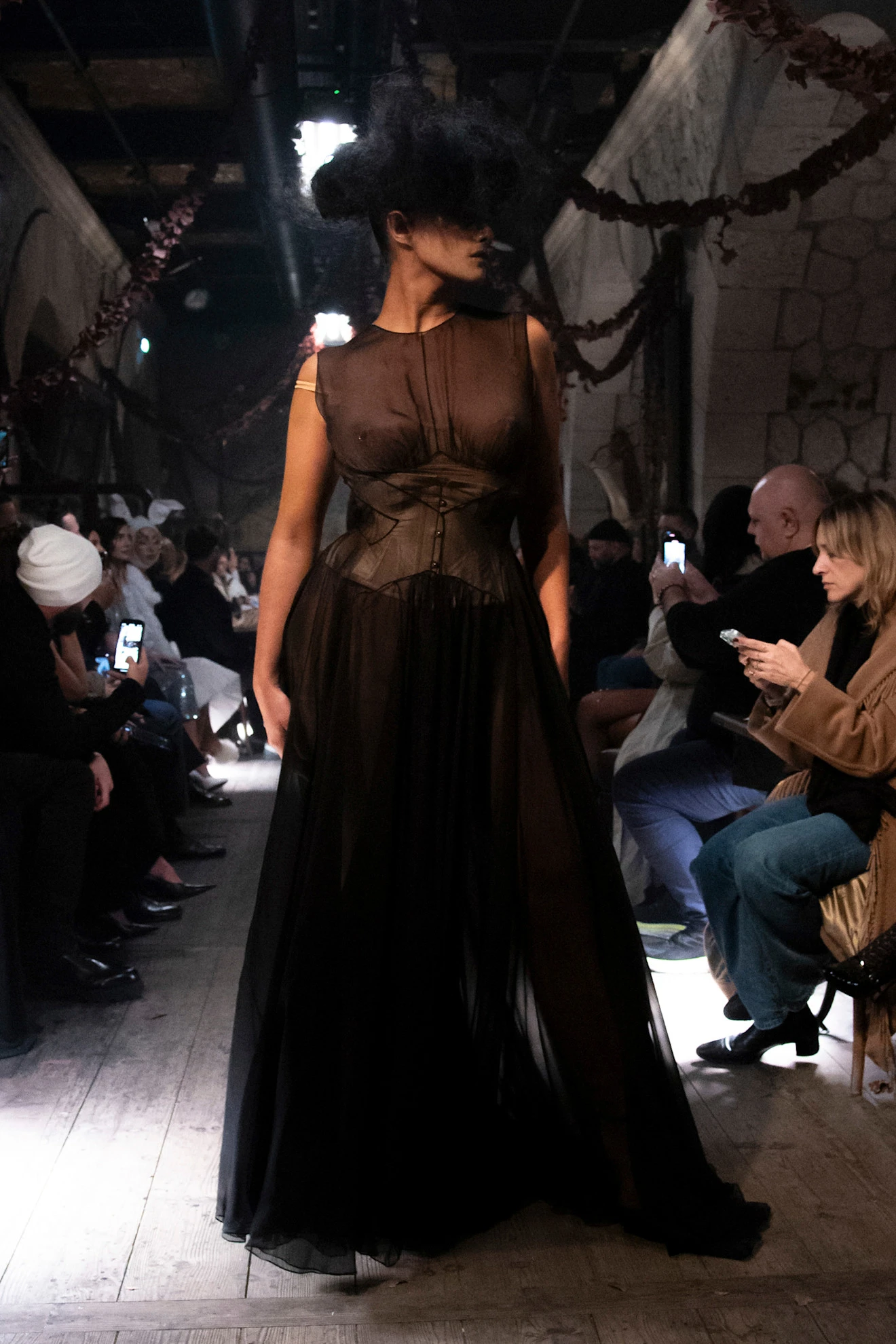 Показ Maison Margiela, весна-лето, Haute Couture 2024 | Spotlight