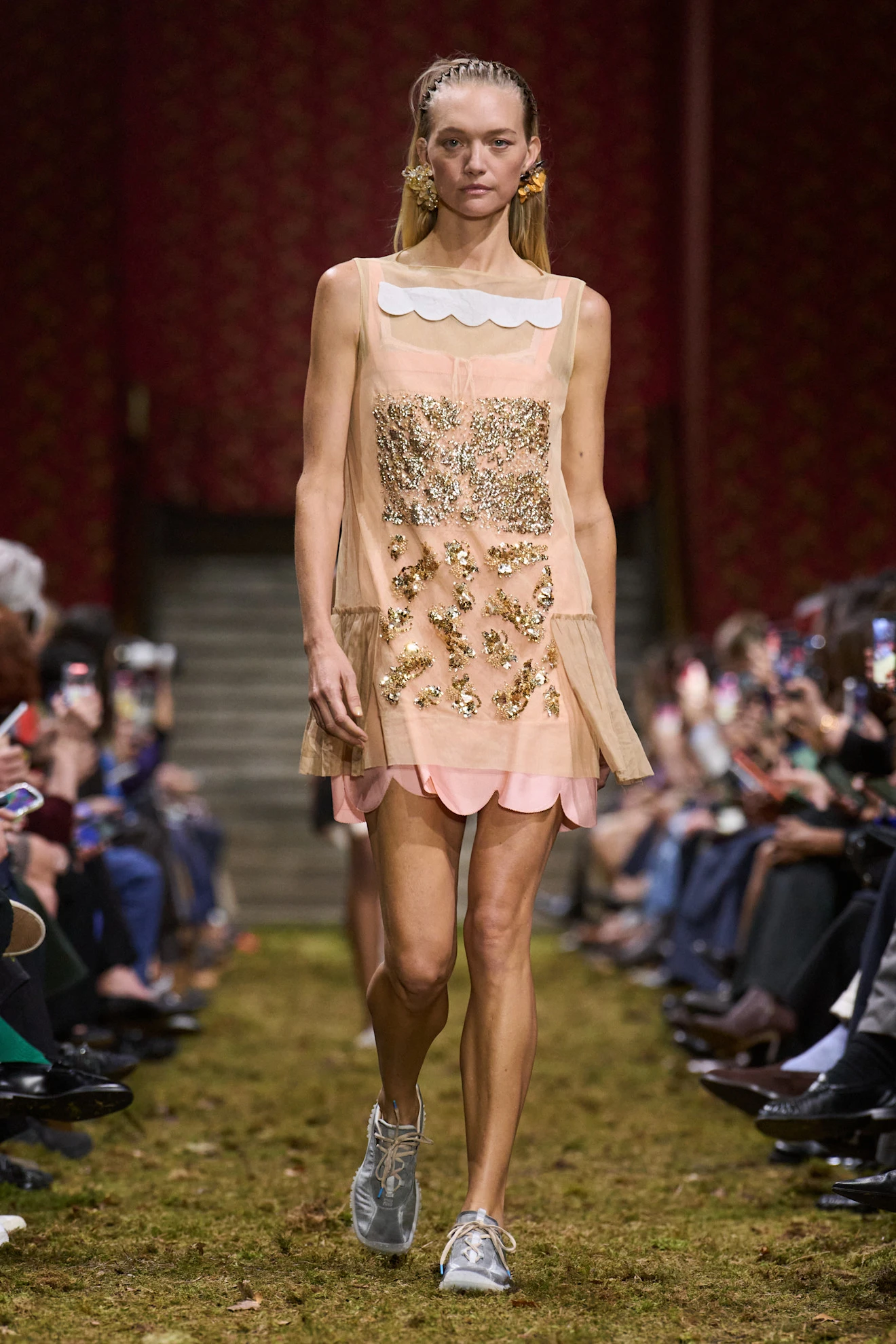 Показ Miu Miu осень-зима 2026 | Spotlight