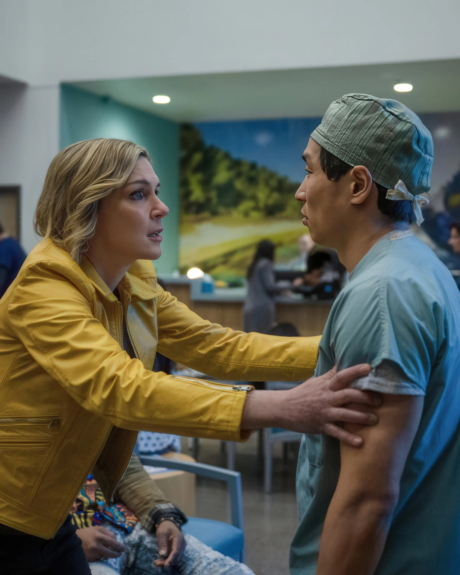 Самым модным сериалом конца 2025 года признаем Pluribus