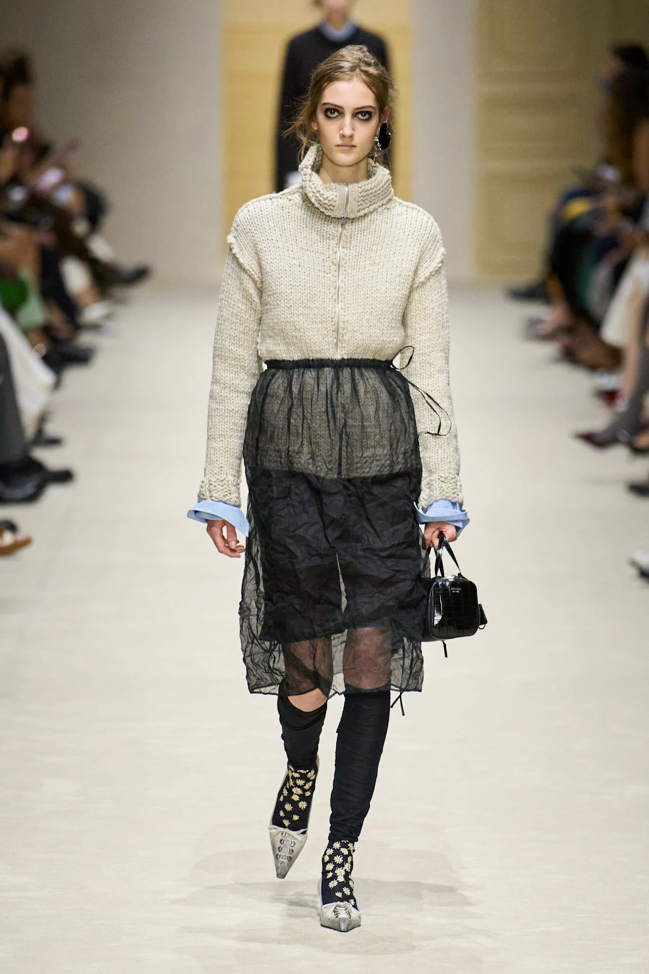 Показ Prada осень-зима 2026 | Spotlight